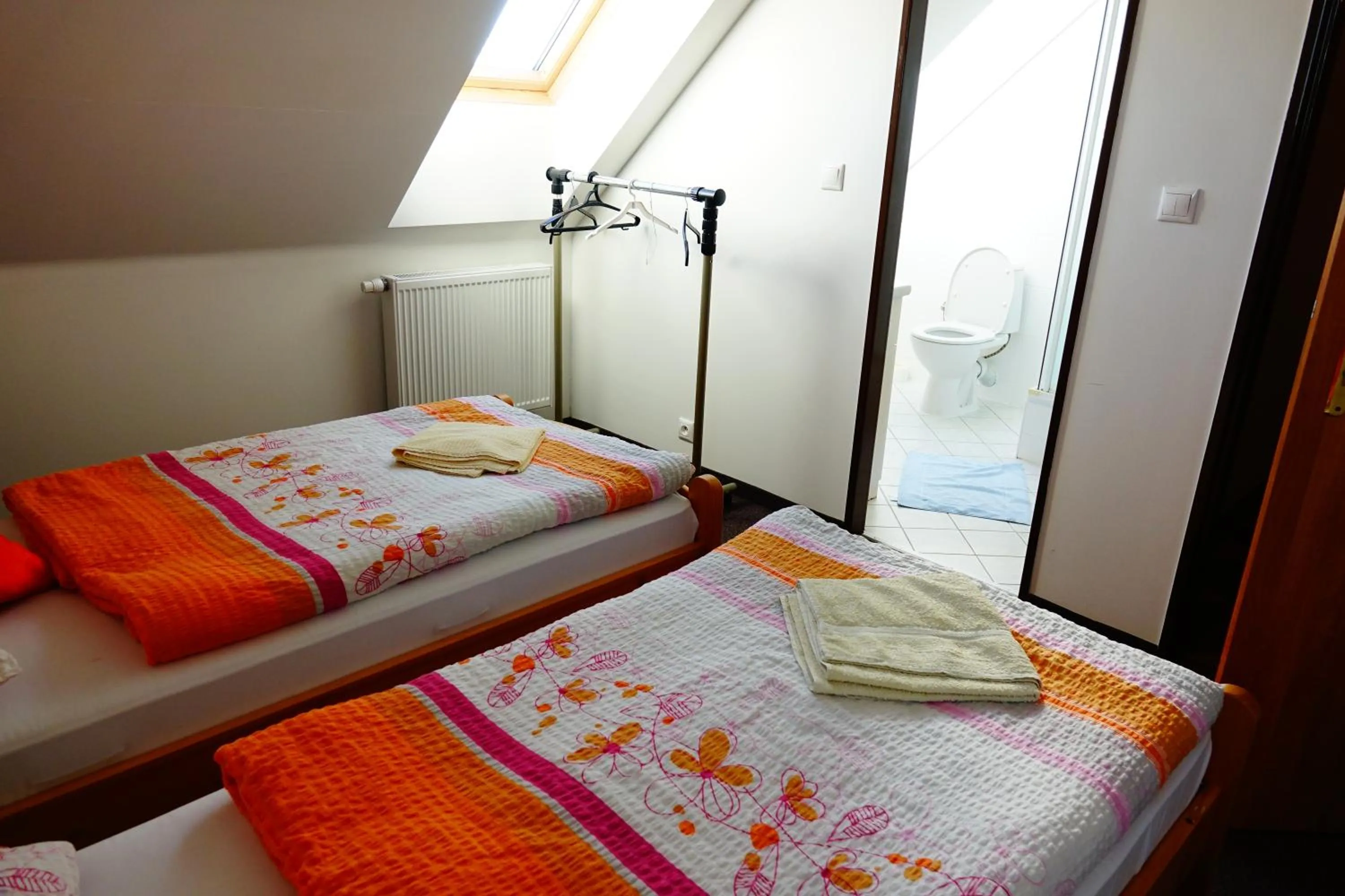 Bathroom, Bed in Penzion U Studánky