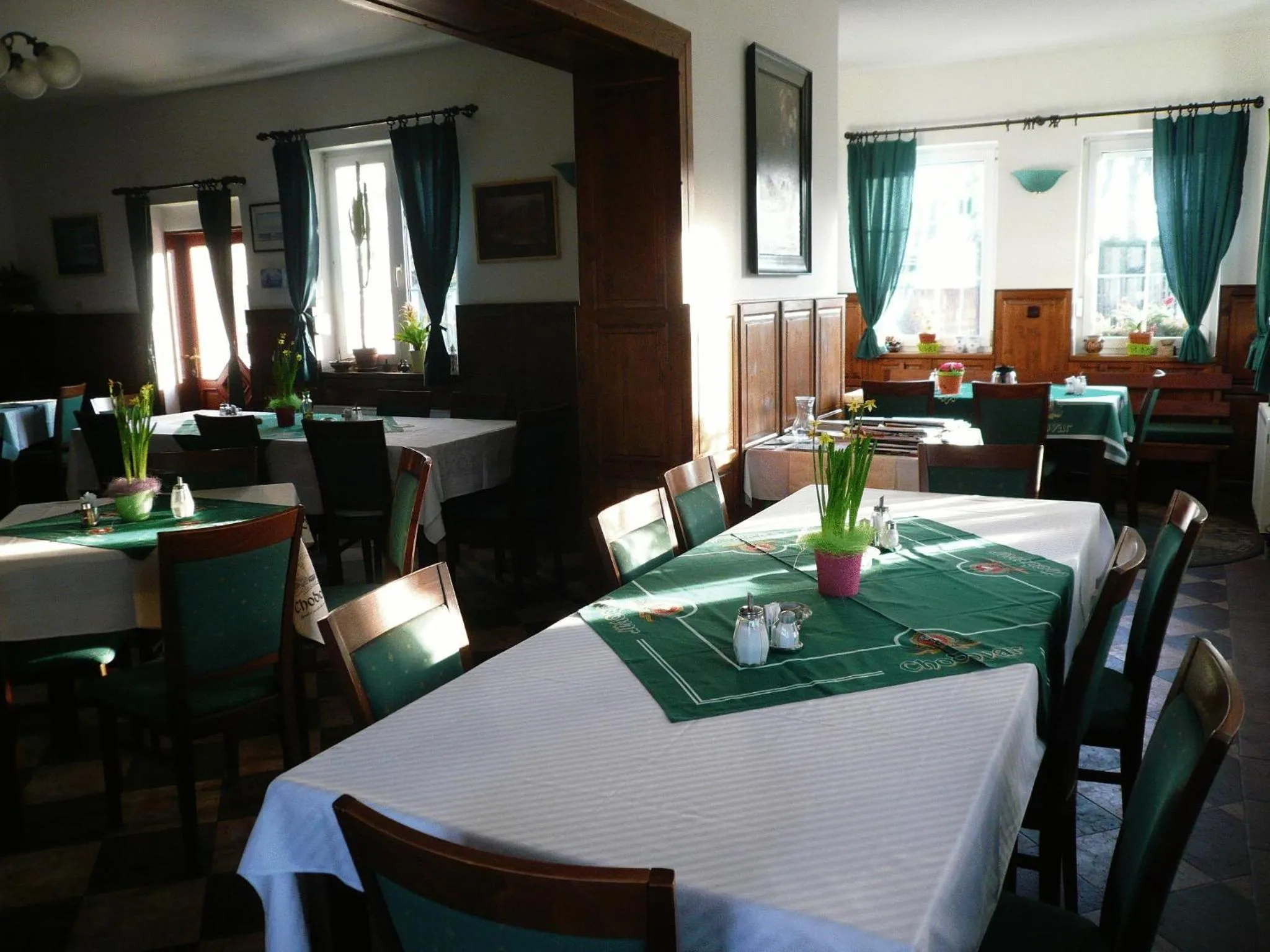 Restaurant/places to eat in Penzion U Studánky