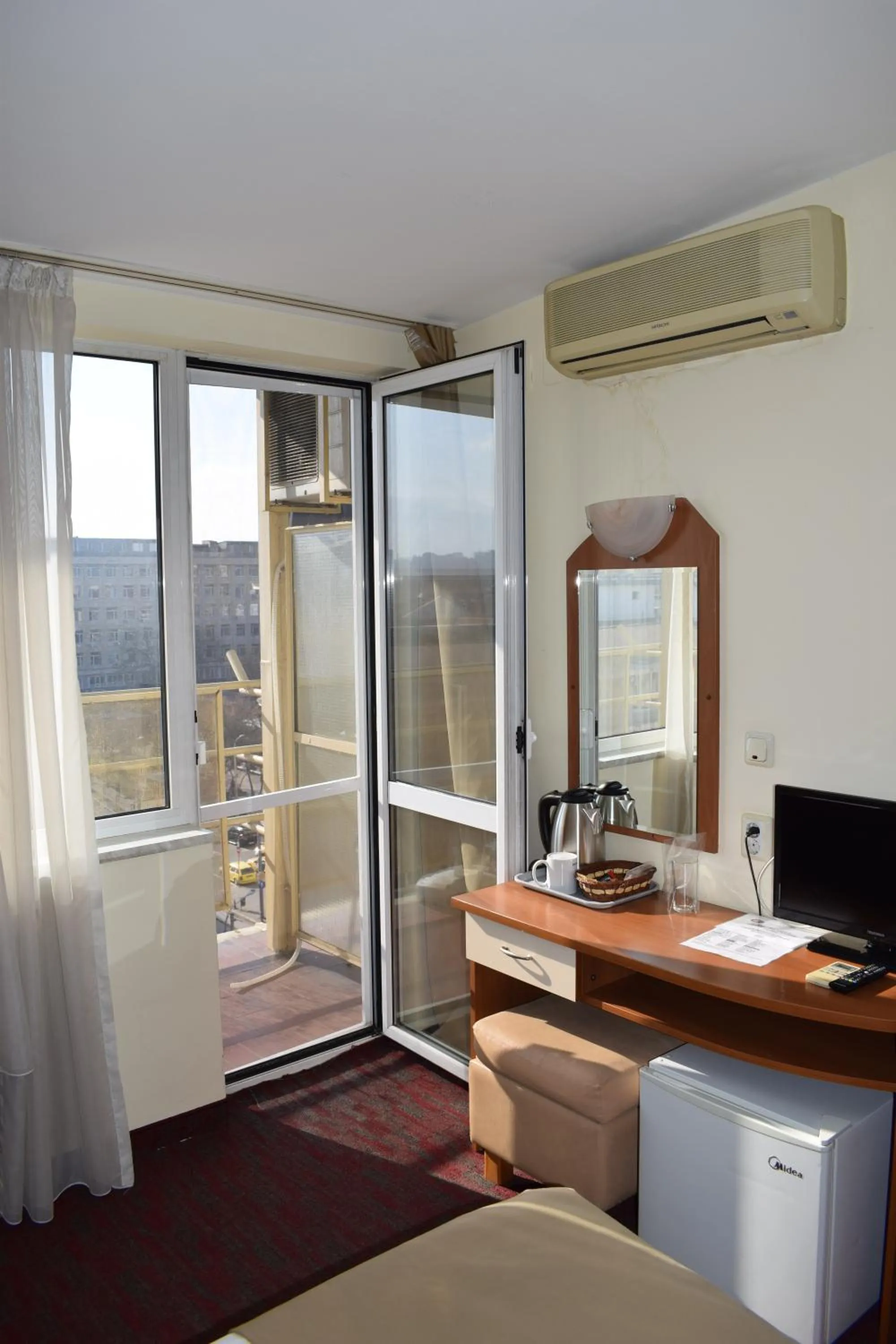 Coffee/tea facilities in Slavyanska Beseda Hotel