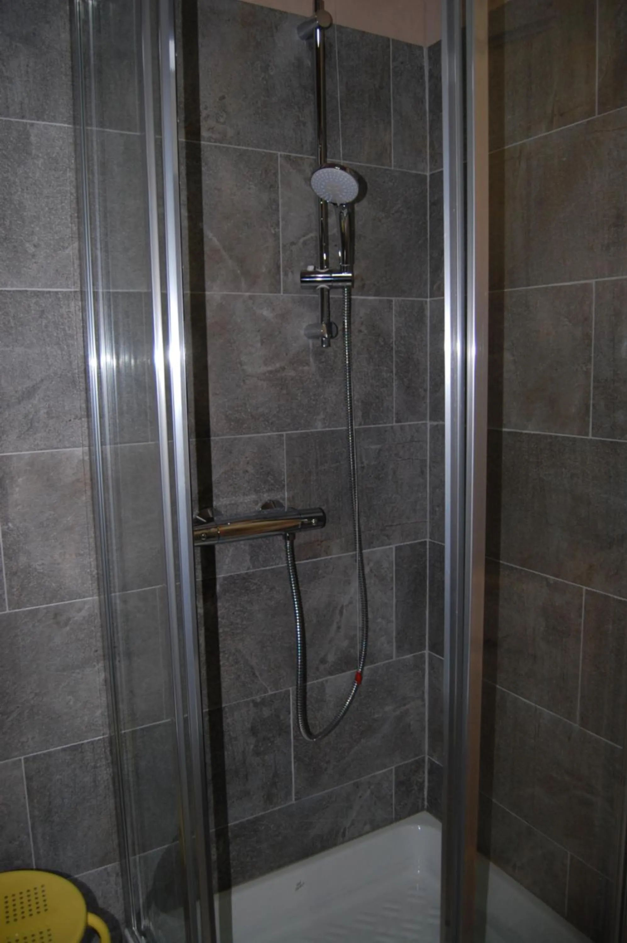Shower in B&B Al Mulino