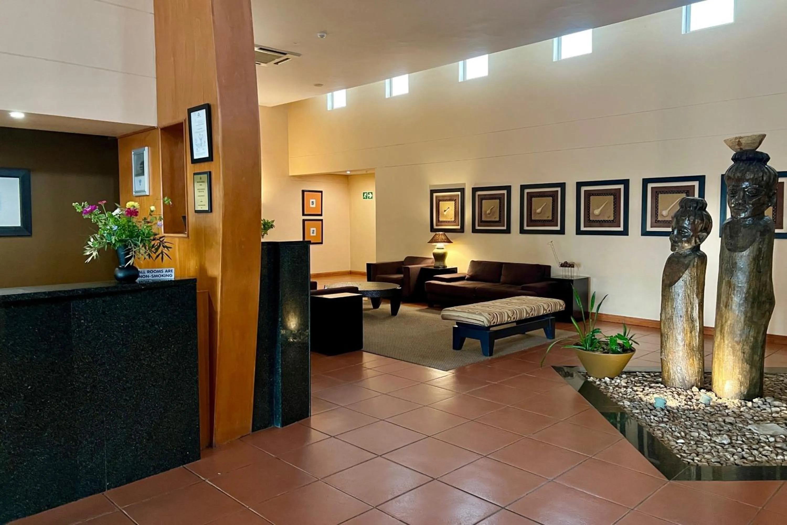 Lobby or reception in Protea Hotel by Marriott Ondangwa