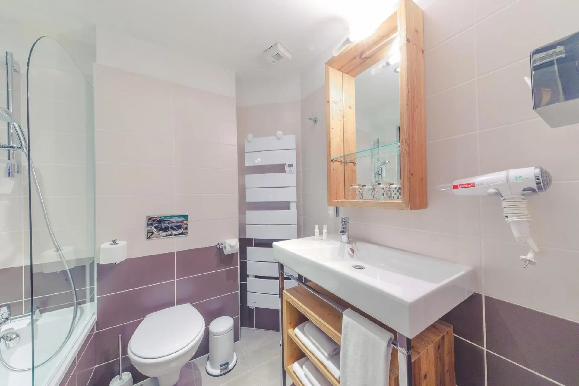 Fleur De Neige Châtel