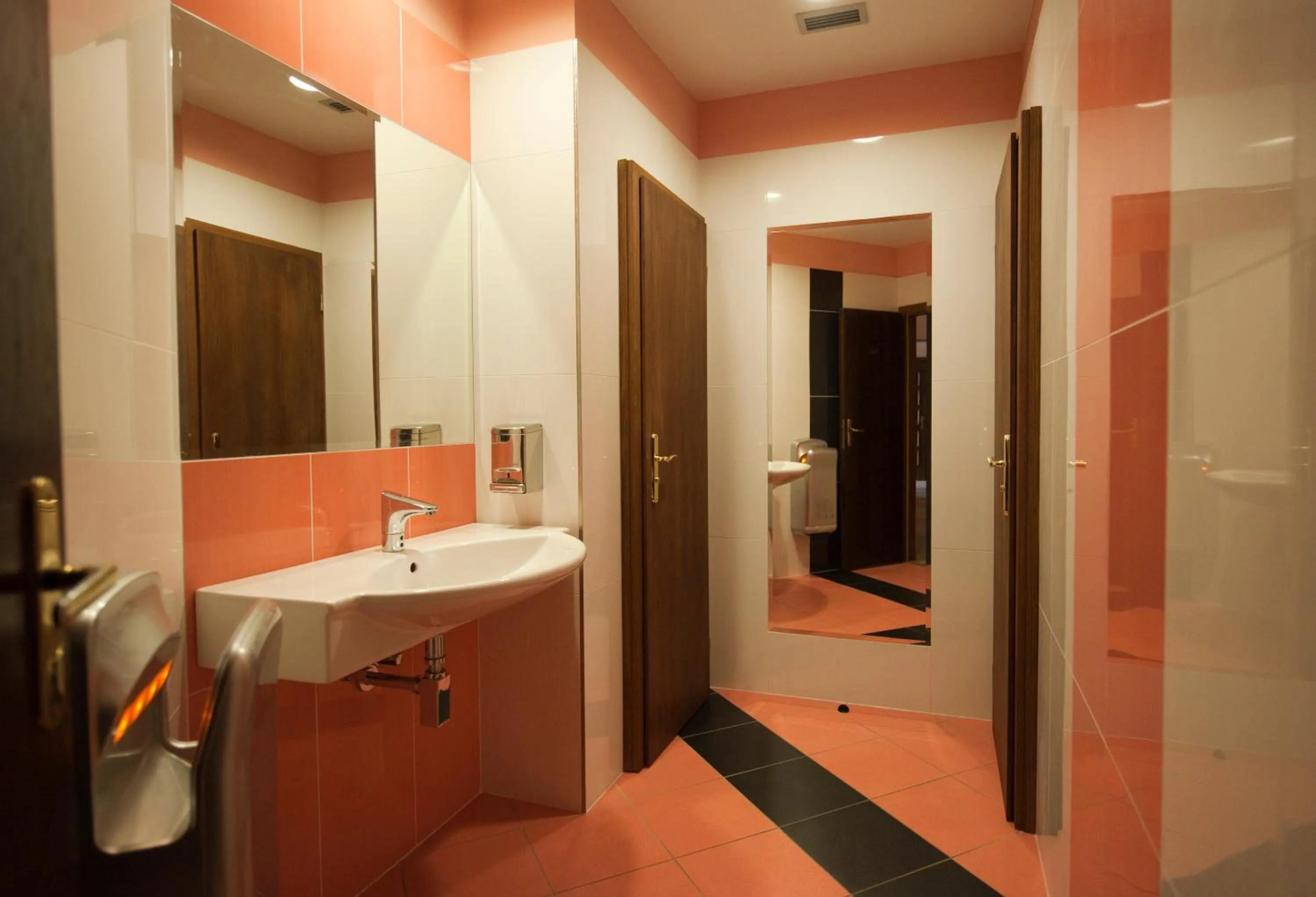 Toilet in Hotel Hajčman