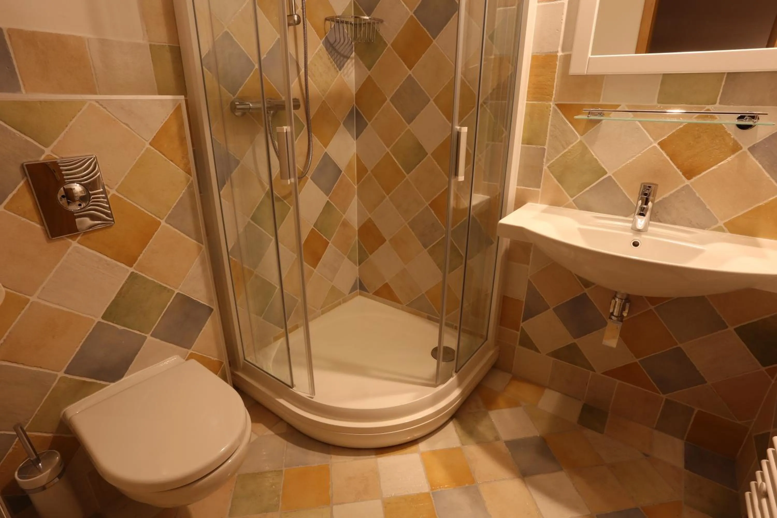 Shower in Hotel Hajčman