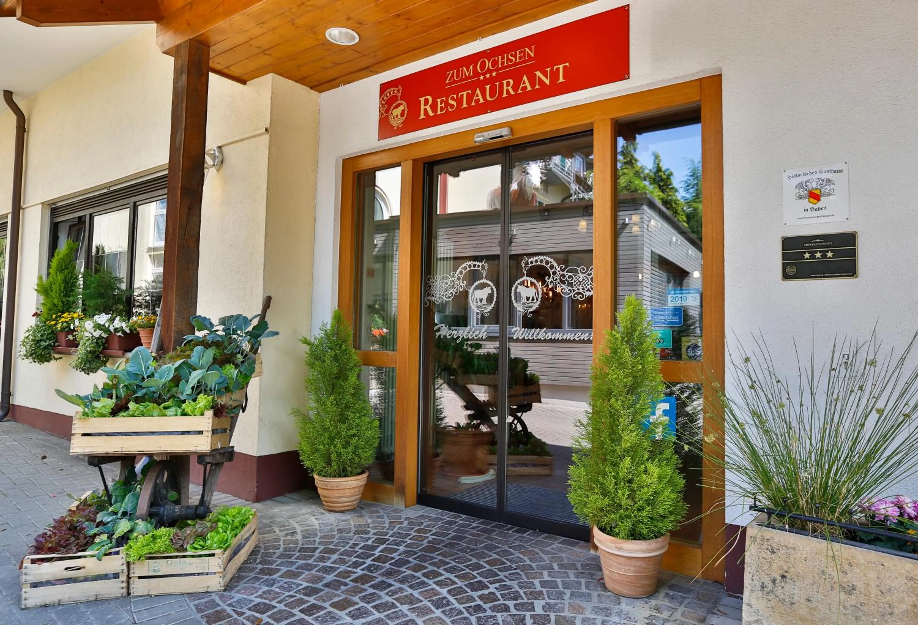 Facade/entrance in Hotel-Restaurant zum Ochsen