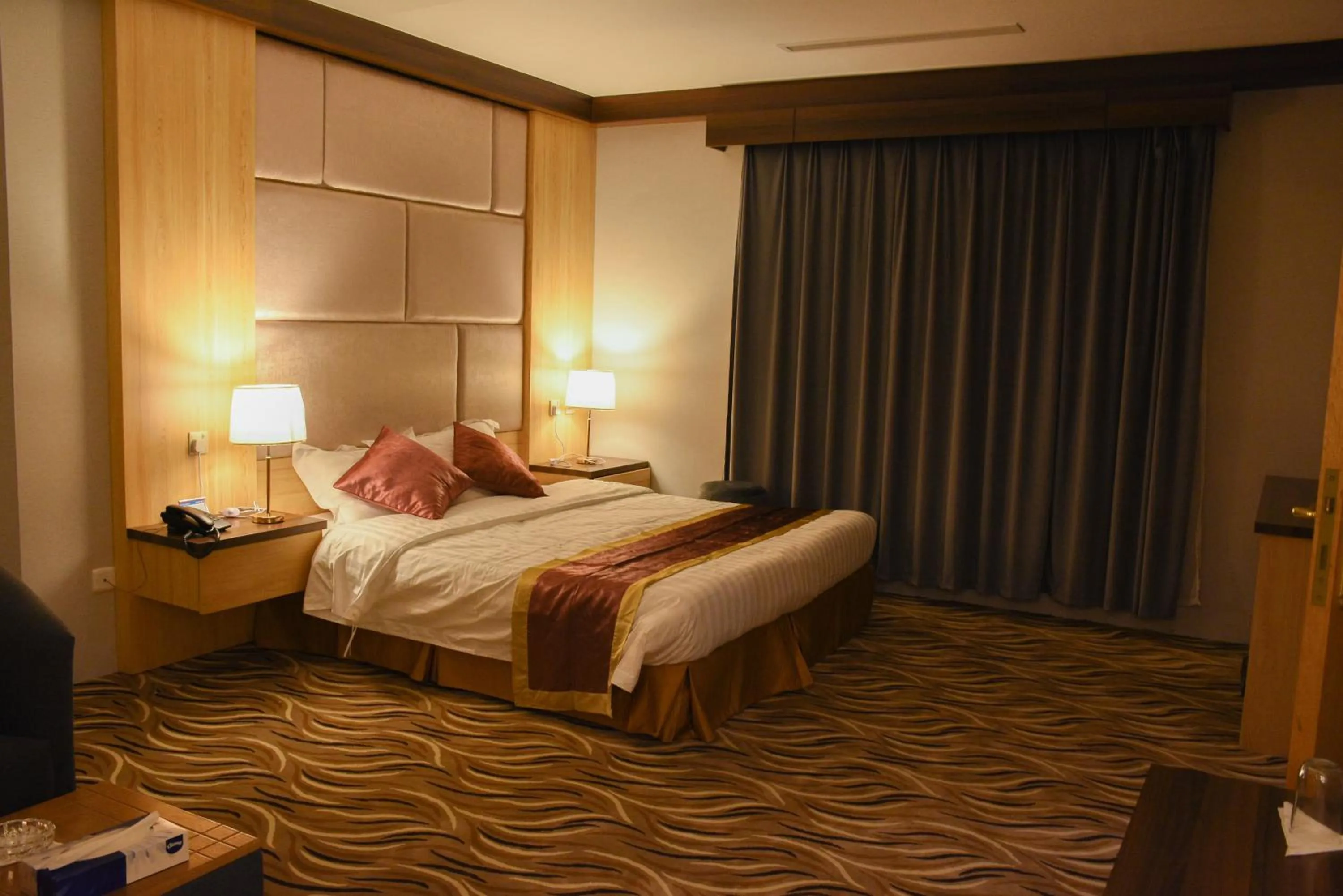 Bedroom, Bed in Florida Inn Hotel