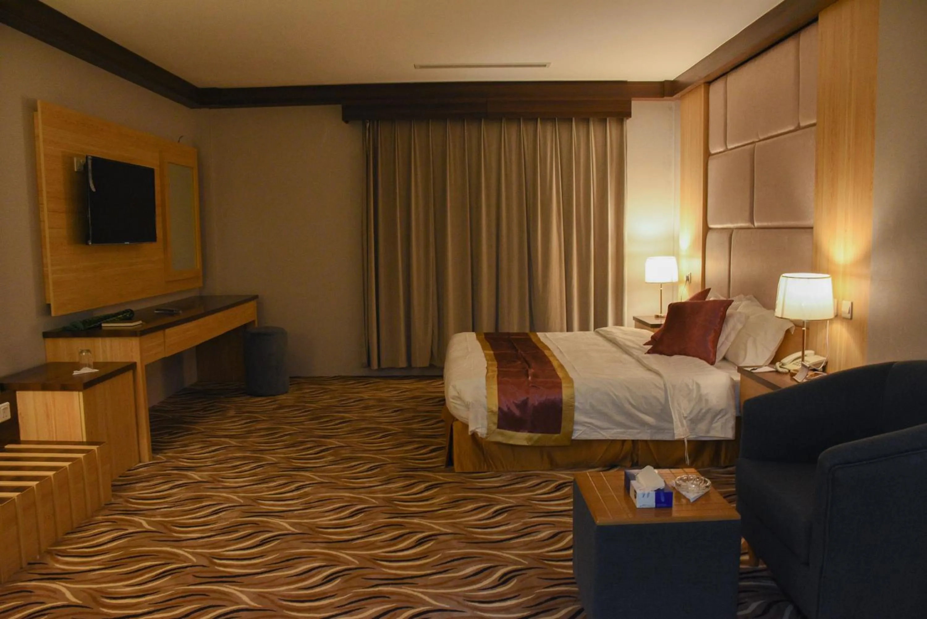 Photo of the whole room, Bed in Florida Inn Hotel