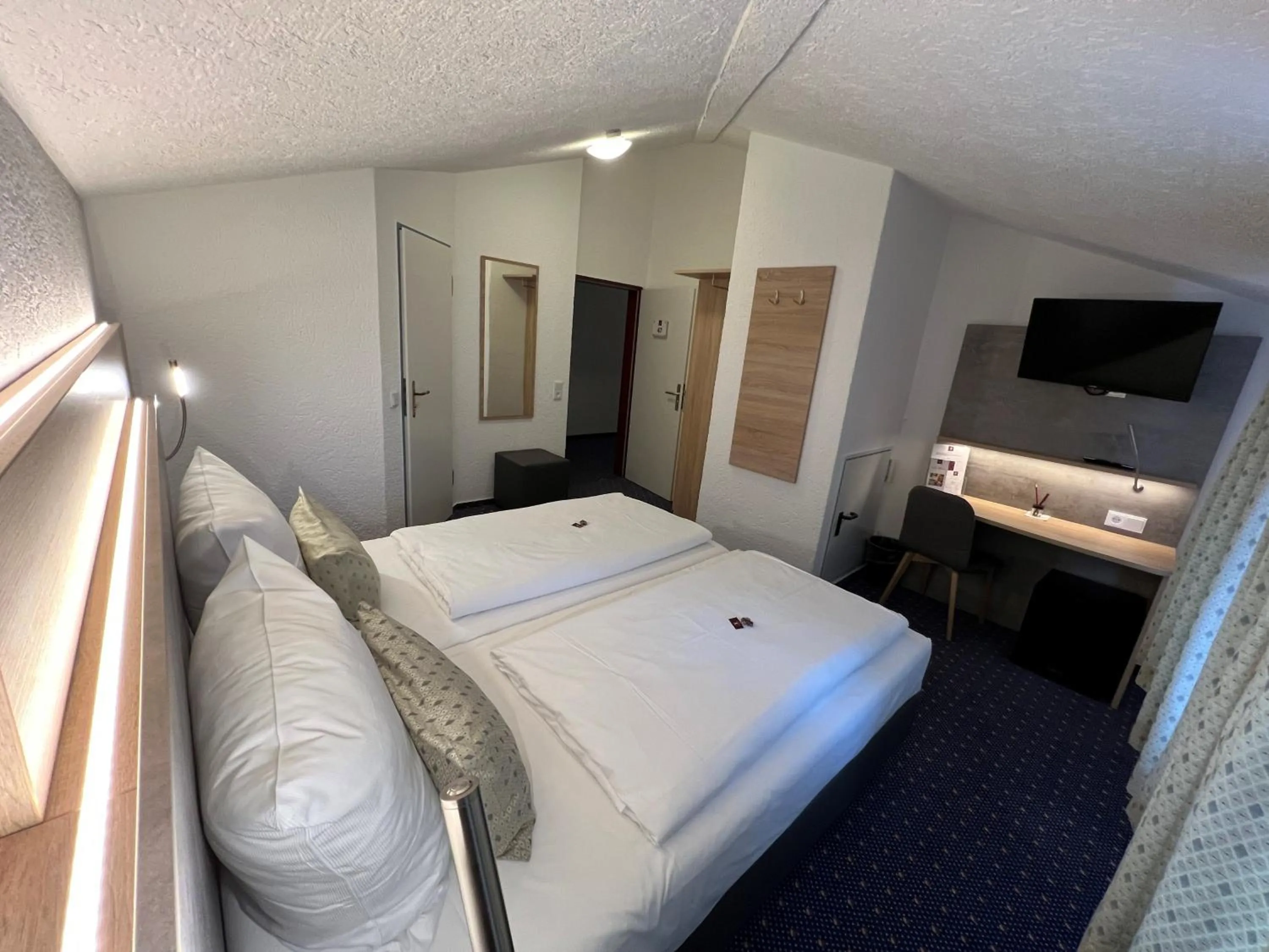 Bed in Parkhotel Obertshausen