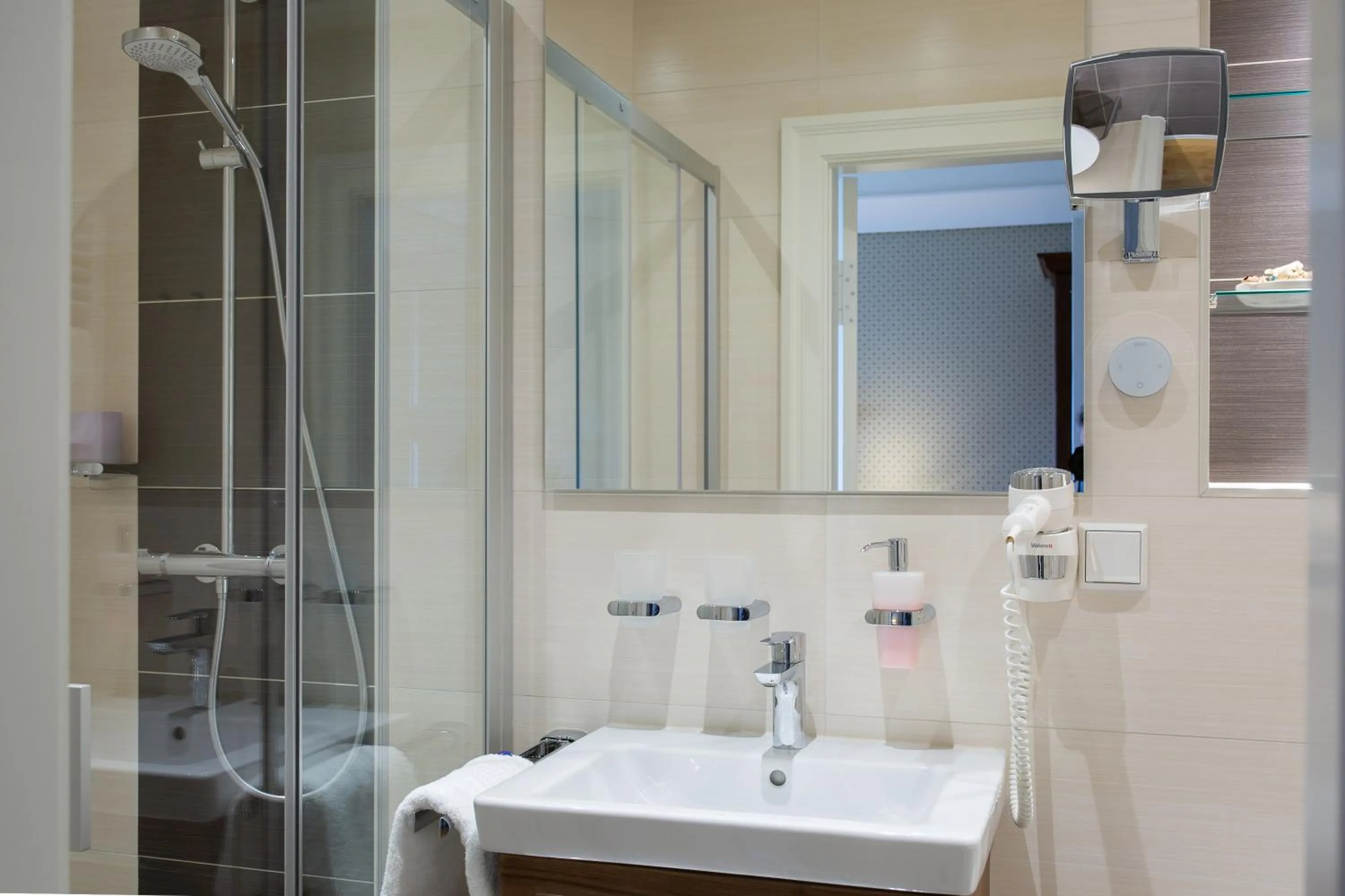 Bathroom in Hotel Villa Altenburg