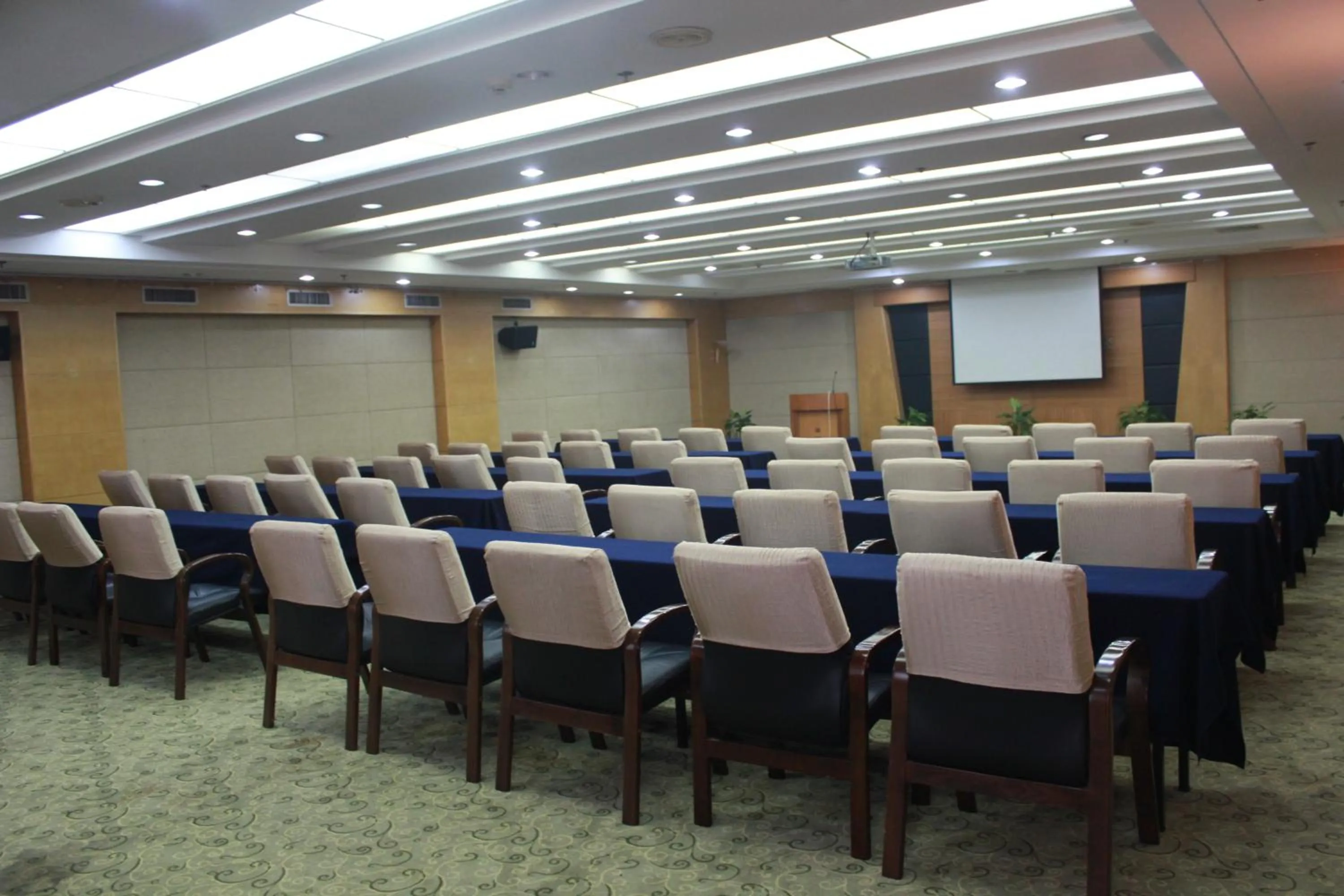 Business facilities in Jinyuan Jinling Plaza Xuzhou