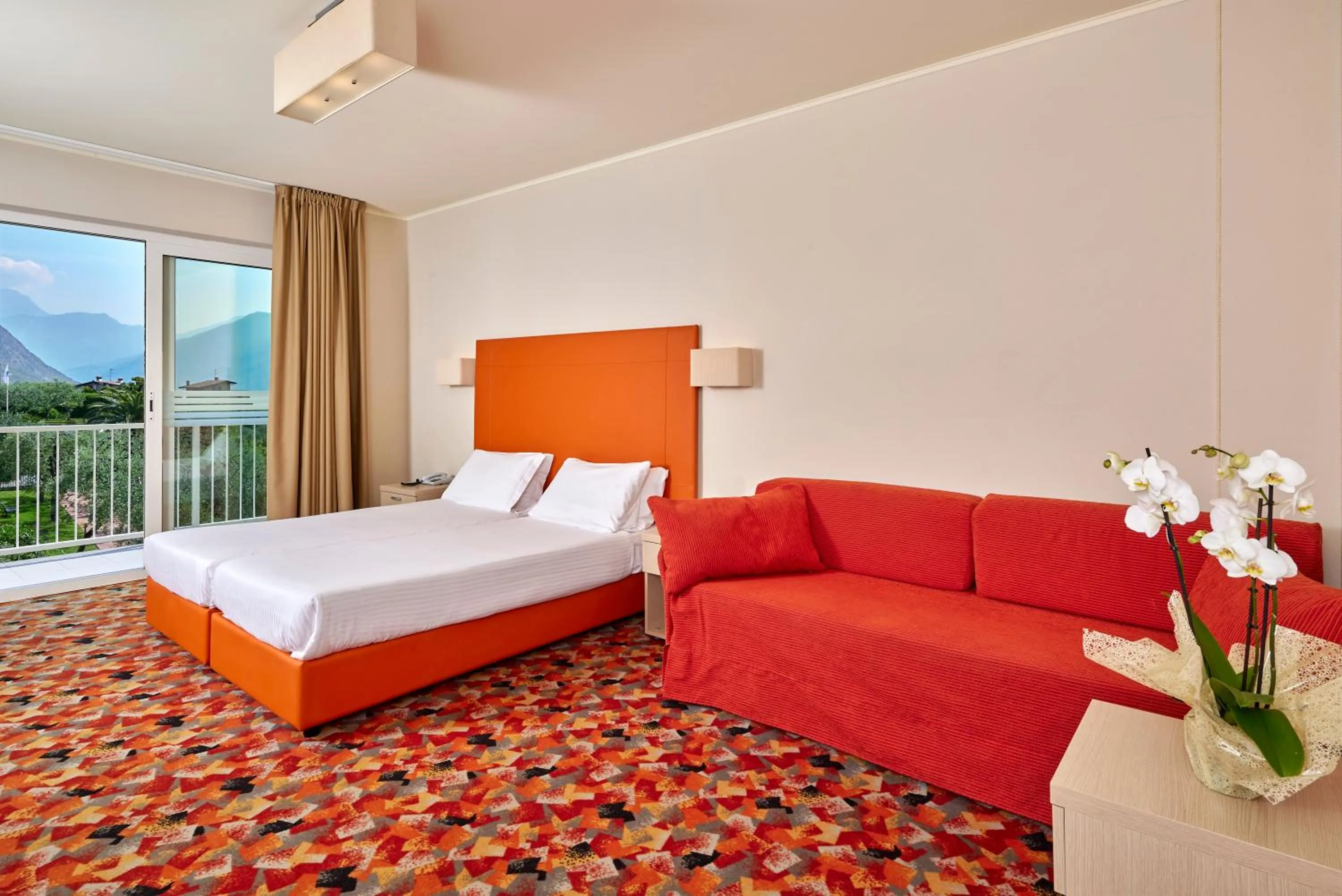 Bedroom, Bed in Hotel Royal Village