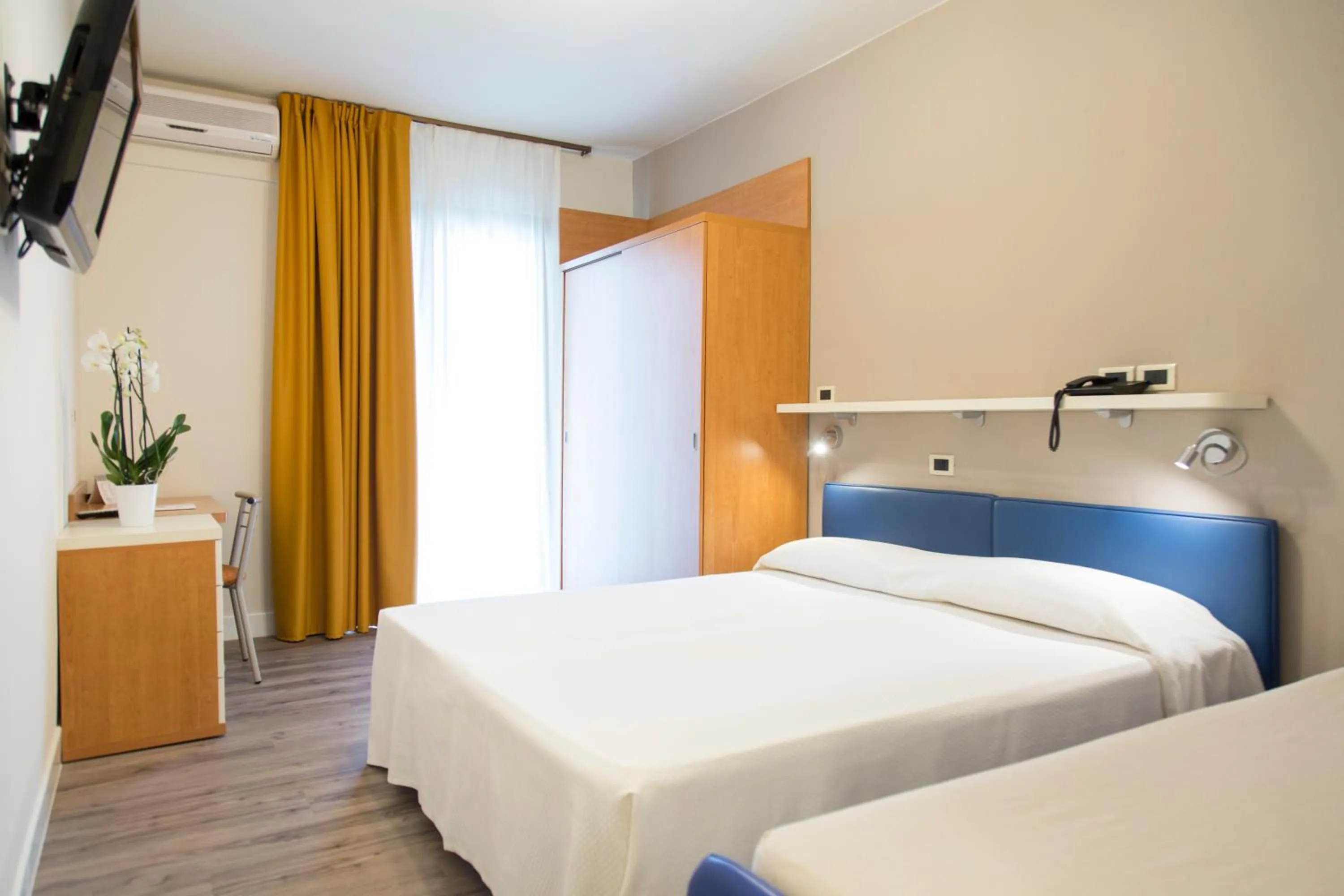 Bedroom, Bed in Hotel Royal Village