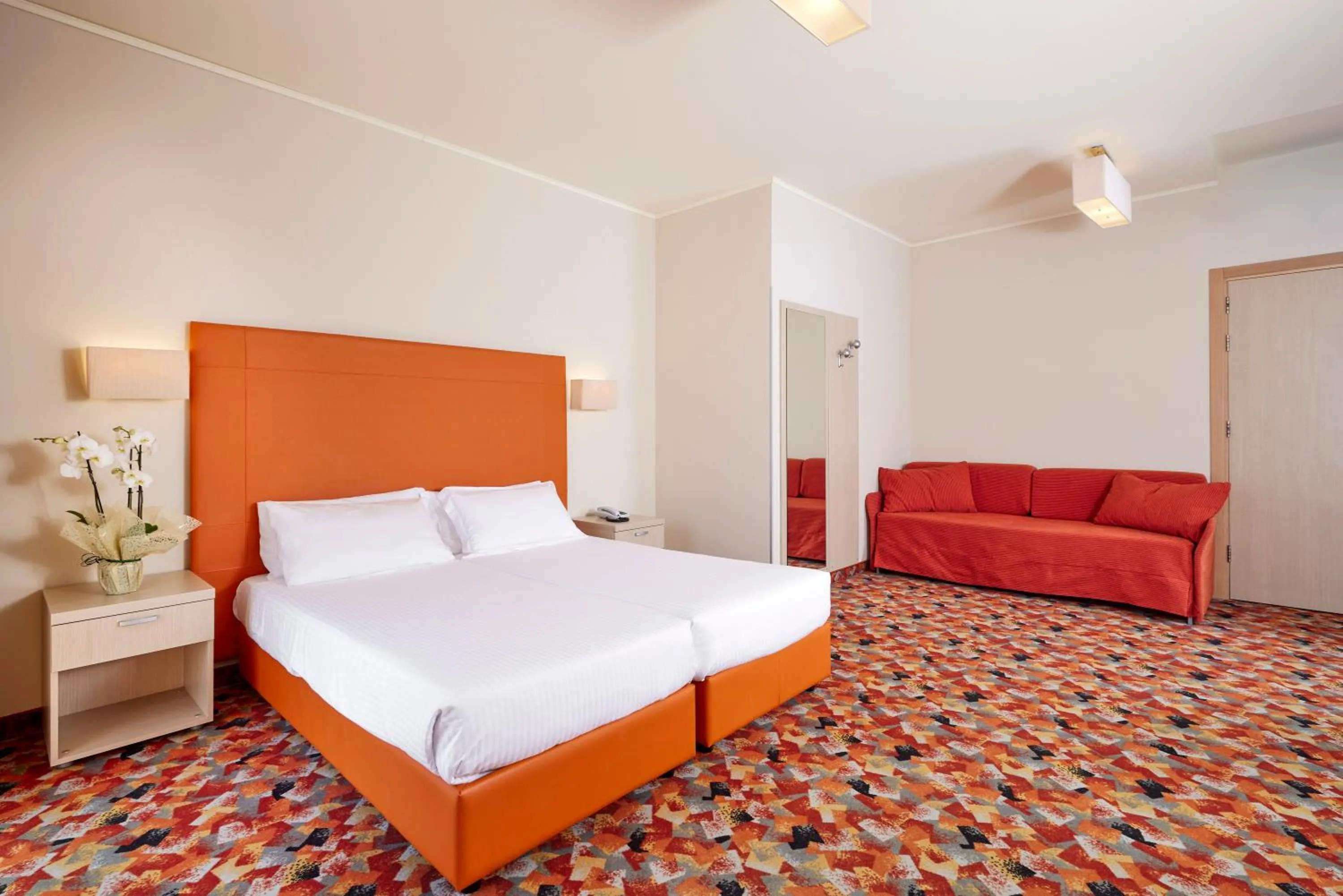 Bedroom, Bed in Hotel Royal Village