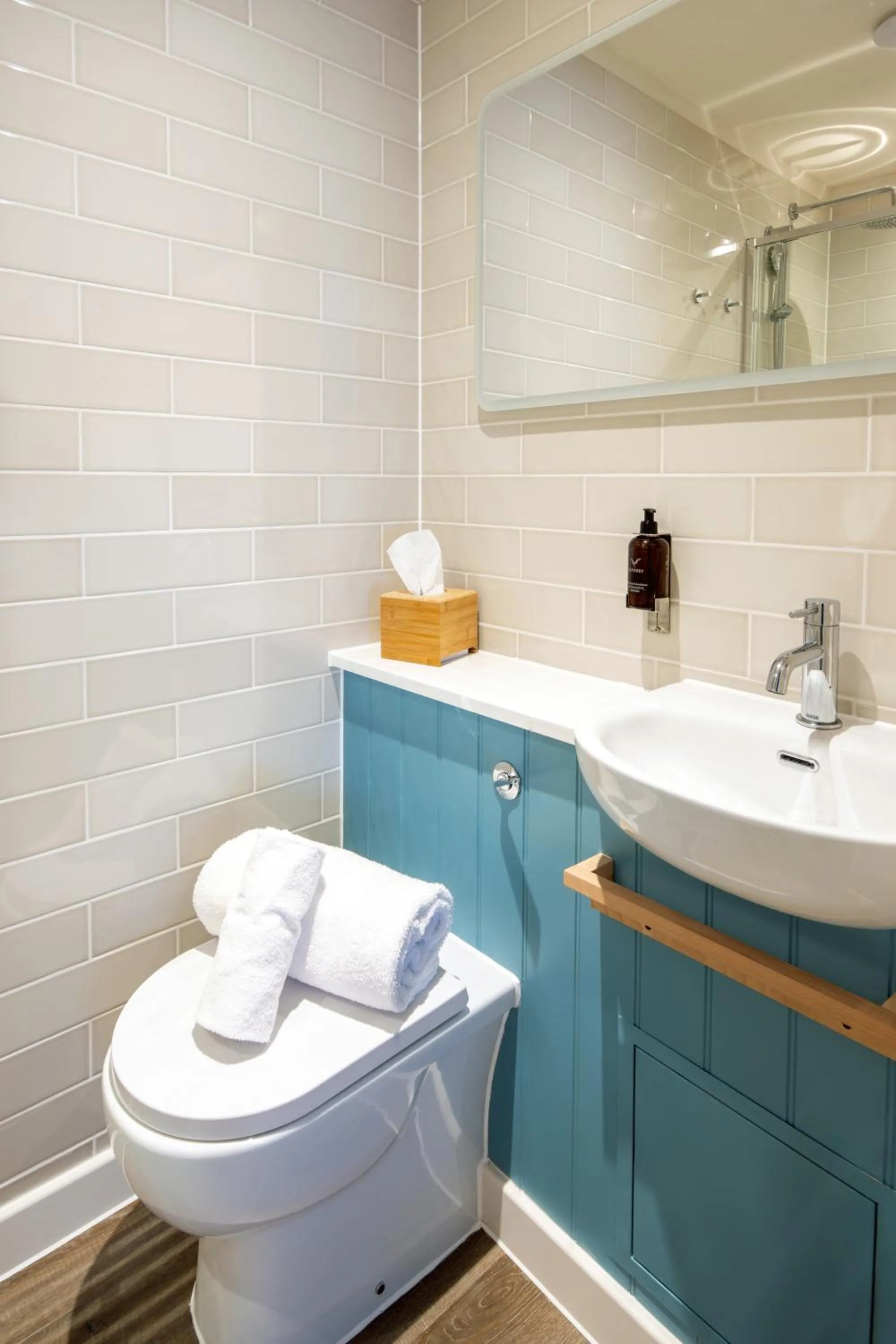 Bathroom in The Bell Hotel, Saxmundham