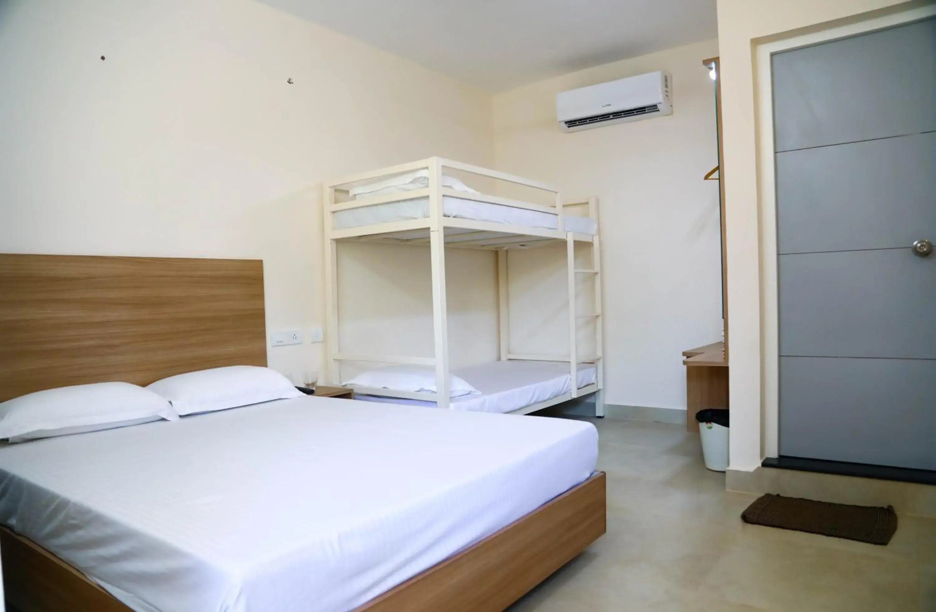 Photo of the whole room in Oceanside Mahabalipuram - With Beach access Photo of the whole room in Oceanside Mahabalipuram - With Beach access