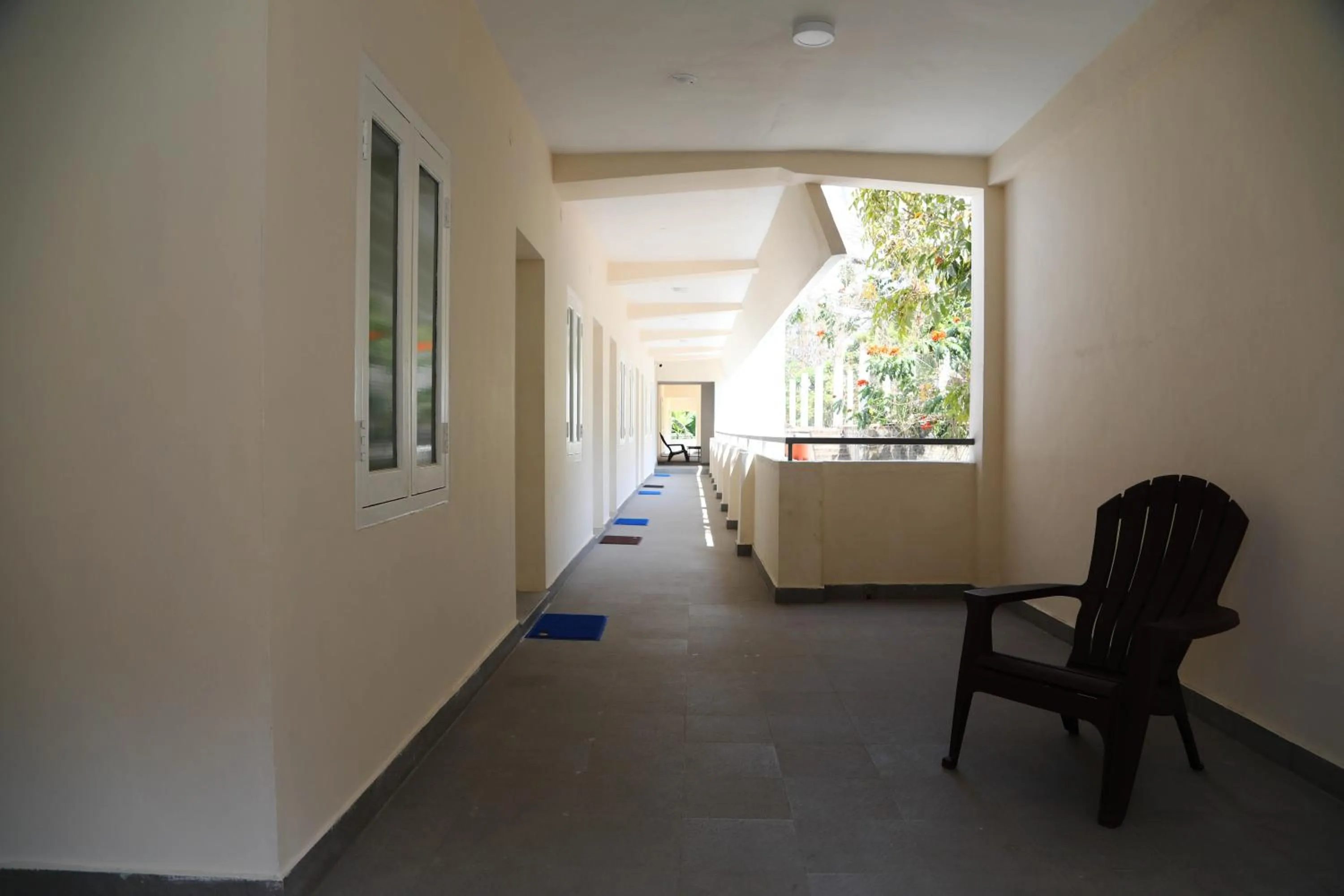 Oceanside Mahabalipuram - With Beach access