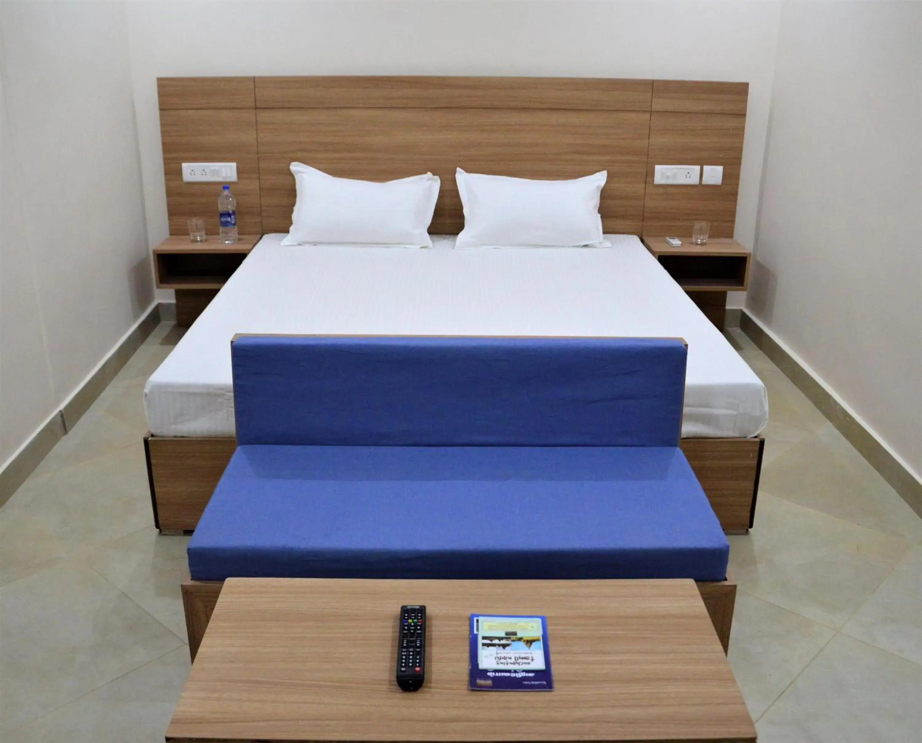Bed in Oceanside Mahabalipuram - With Beach access Bed in Oceanside Mahabalipuram - With Beach access