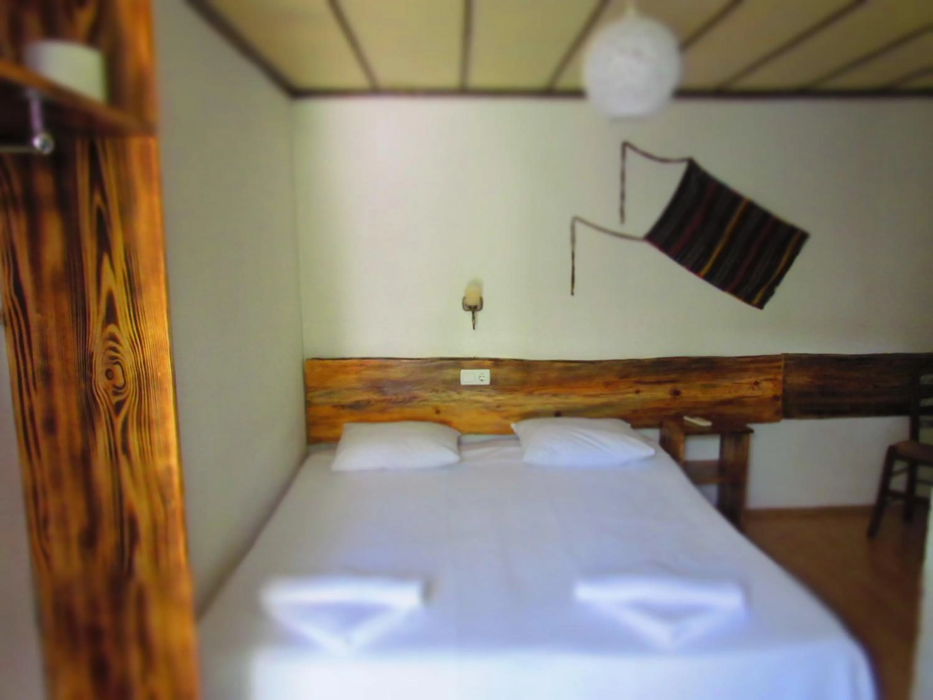 Day, Bed in Amazon Antique