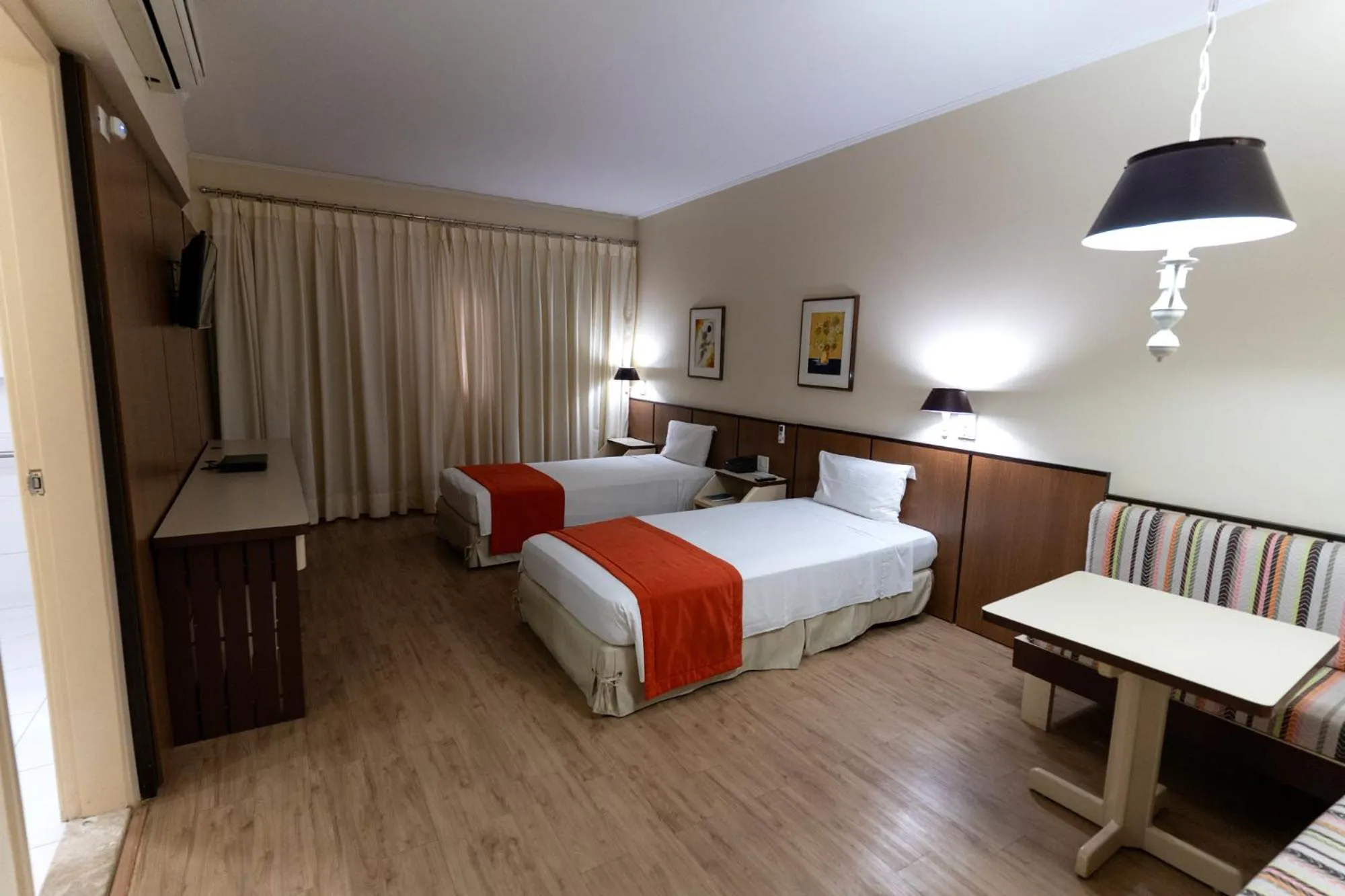 Bedroom, Bed in Hotel Pan Americano