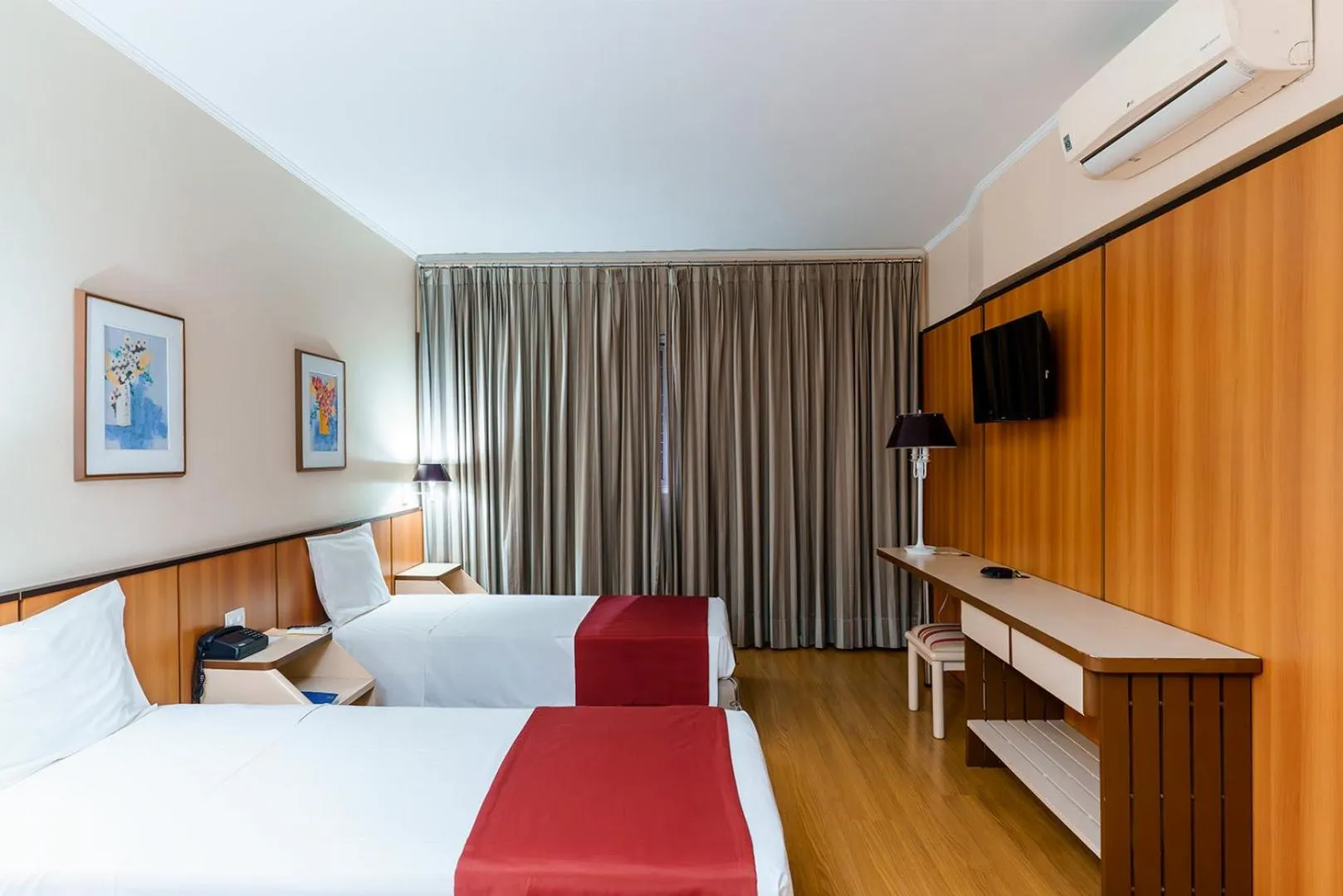 Bed in Hotel Pan Americano