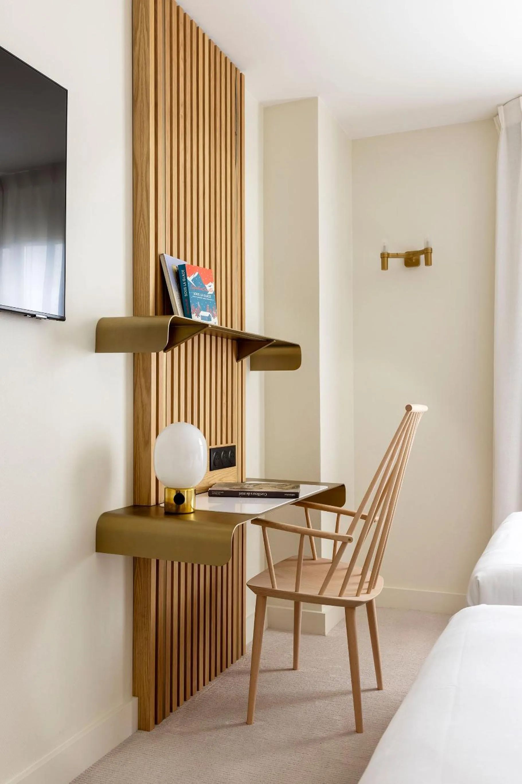 Bed in Le Plessis Grand Hotel