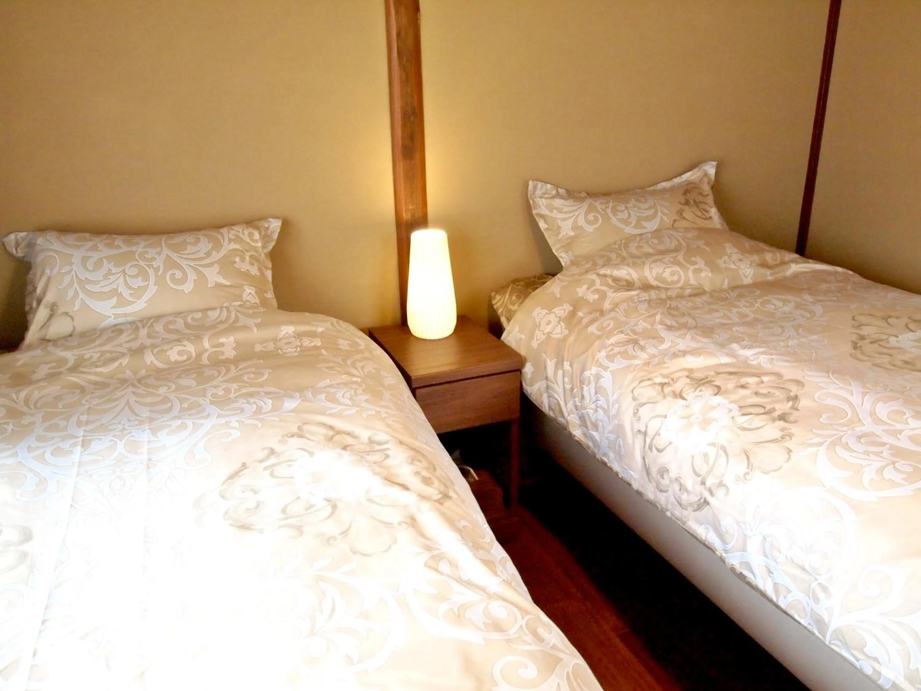 Bedroom, Bed in Shounsai