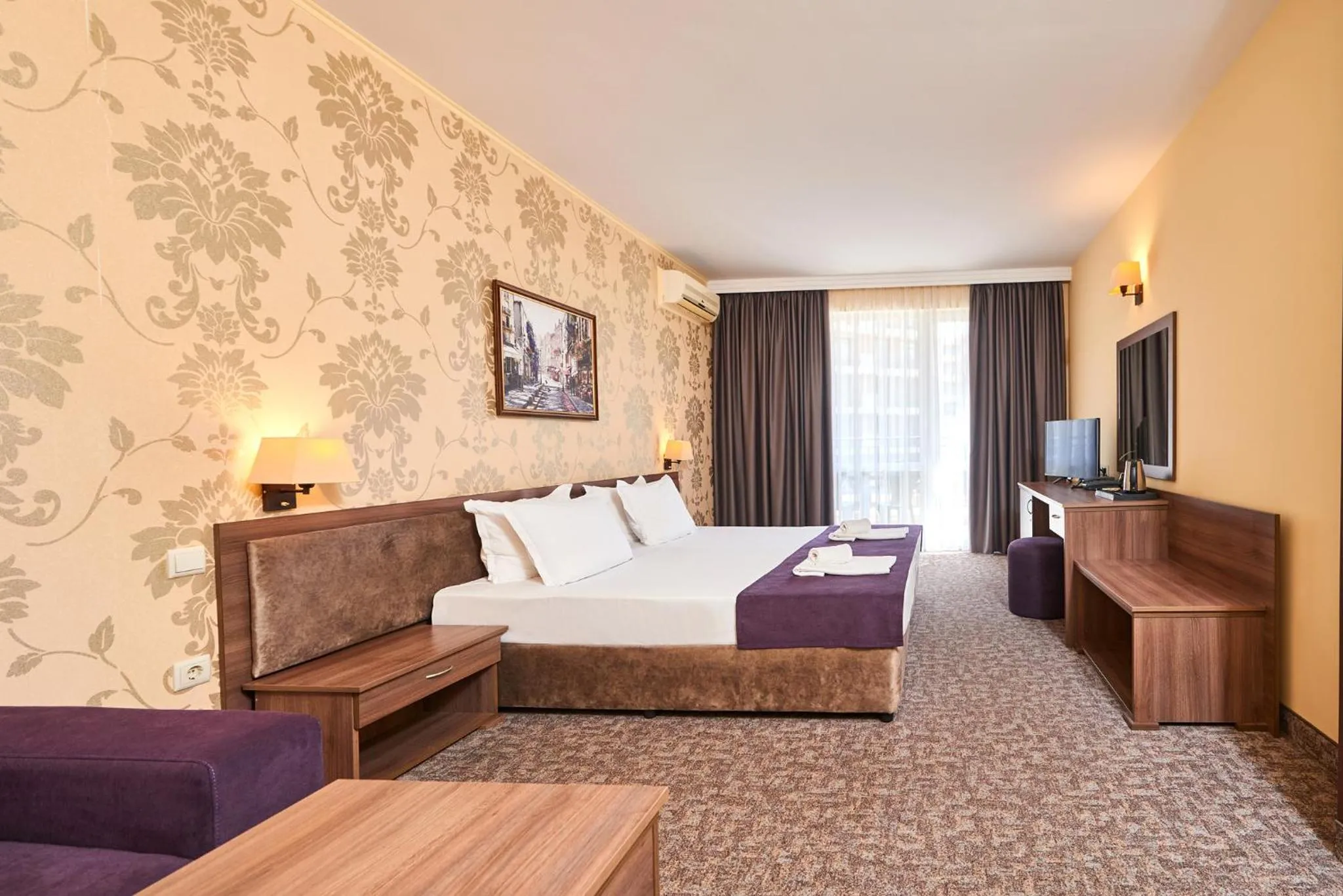 Property building, Bed in Sunny Beach Hotel Forum - All Inclusive