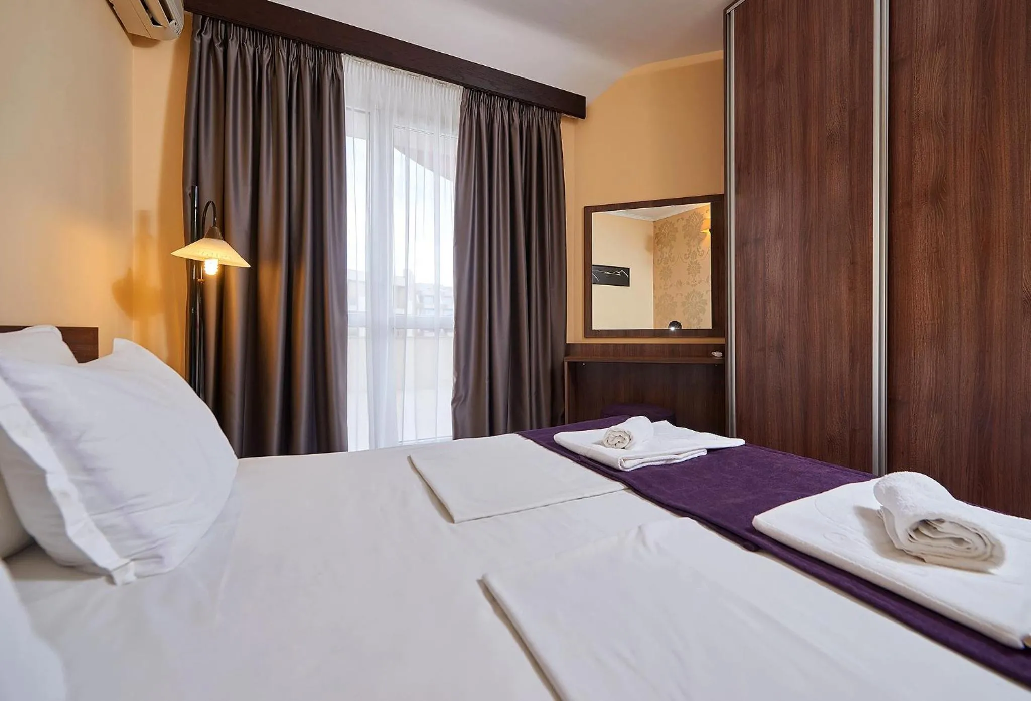 Bedroom, Bed in Sunny Beach Hotel Forum - All Inclusive