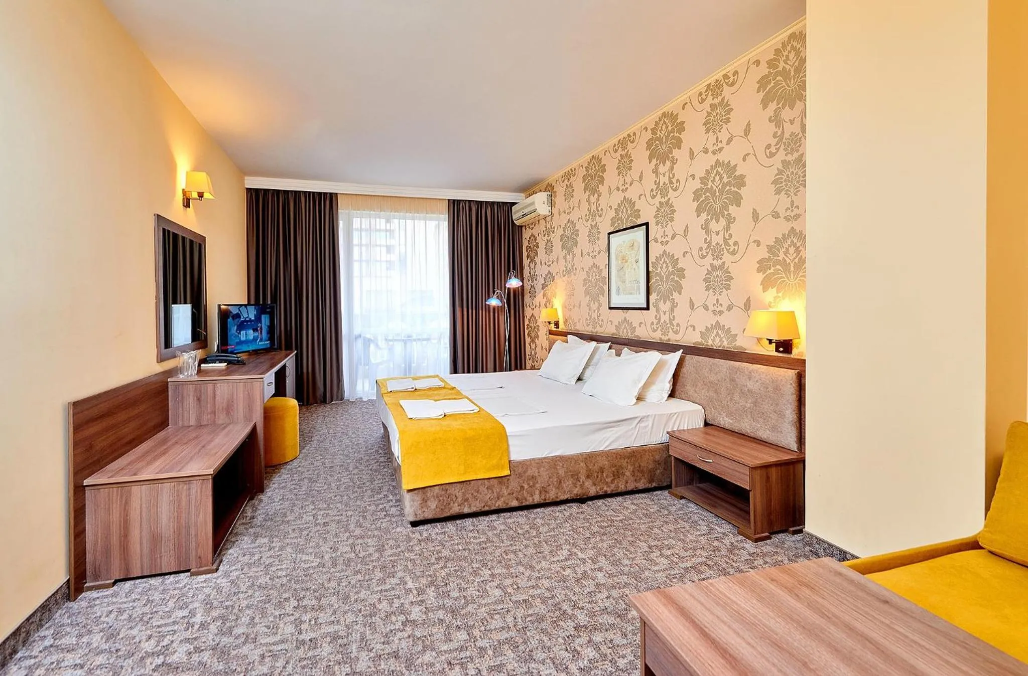 Bedroom, Bed in Sunny Beach Hotel Forum - All Inclusive