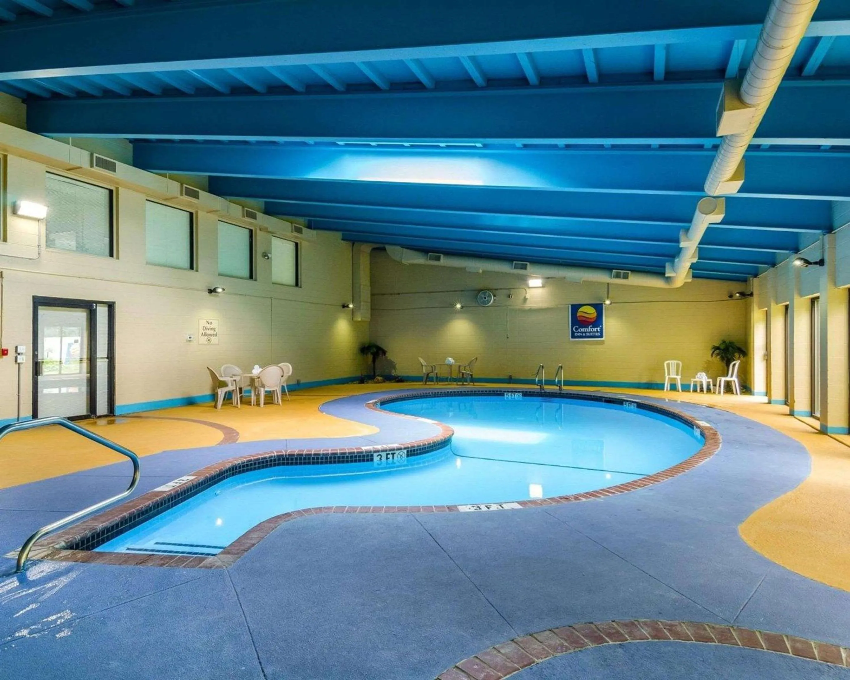 On site in Holiday Inn Express - Fall River North