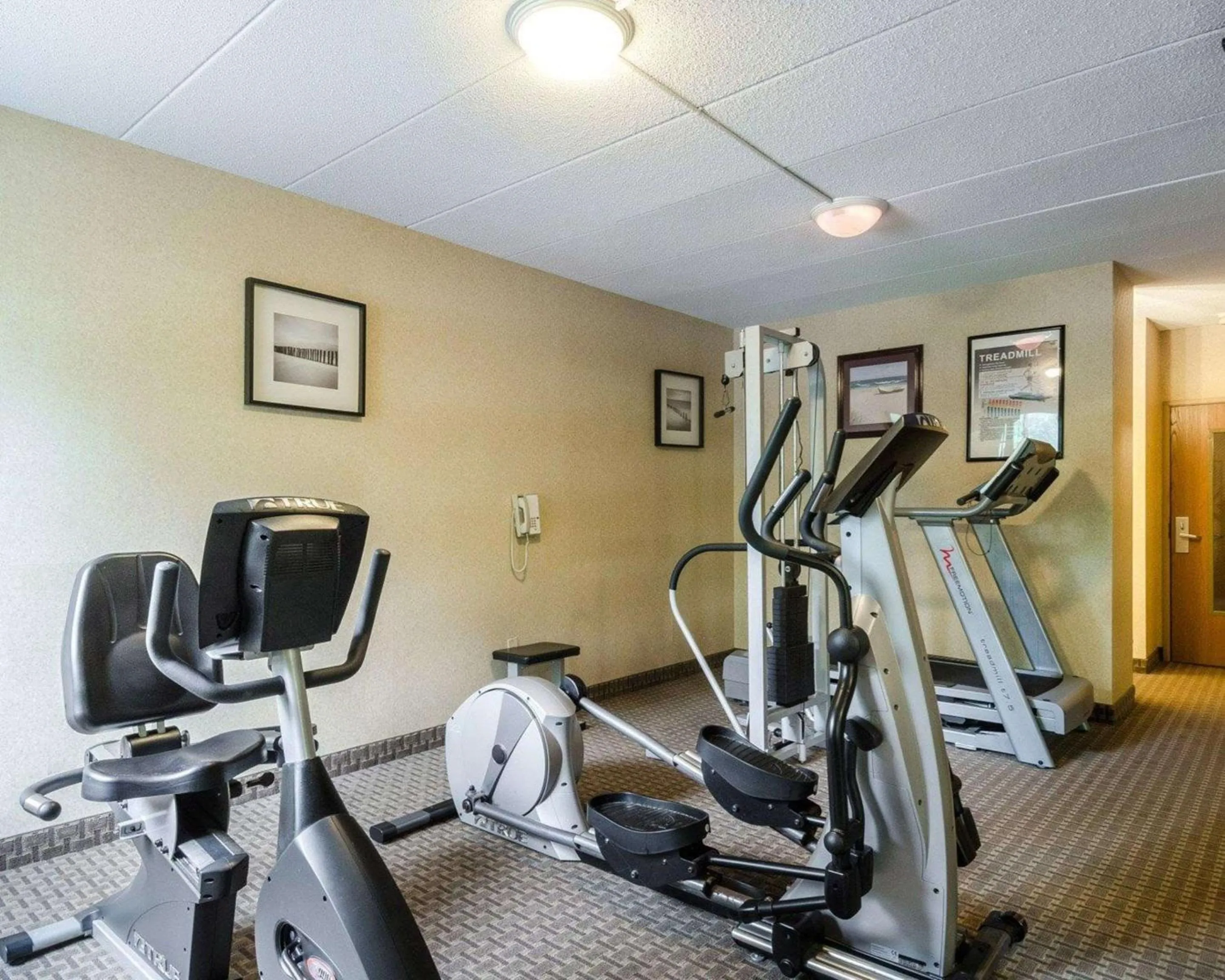 Fitness centre/facilities in Holiday Inn Express - Fall River North