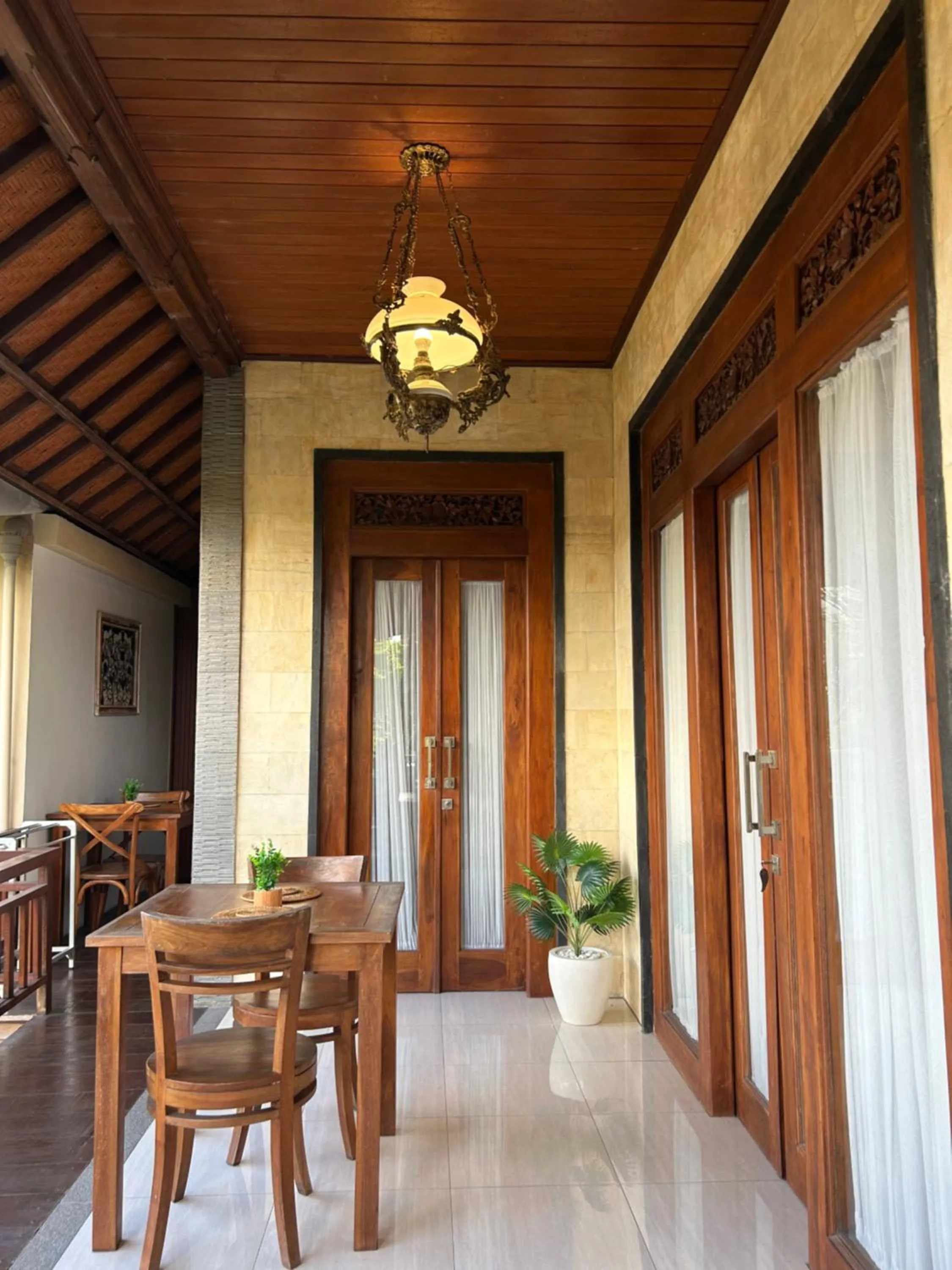 Cantika Guest House