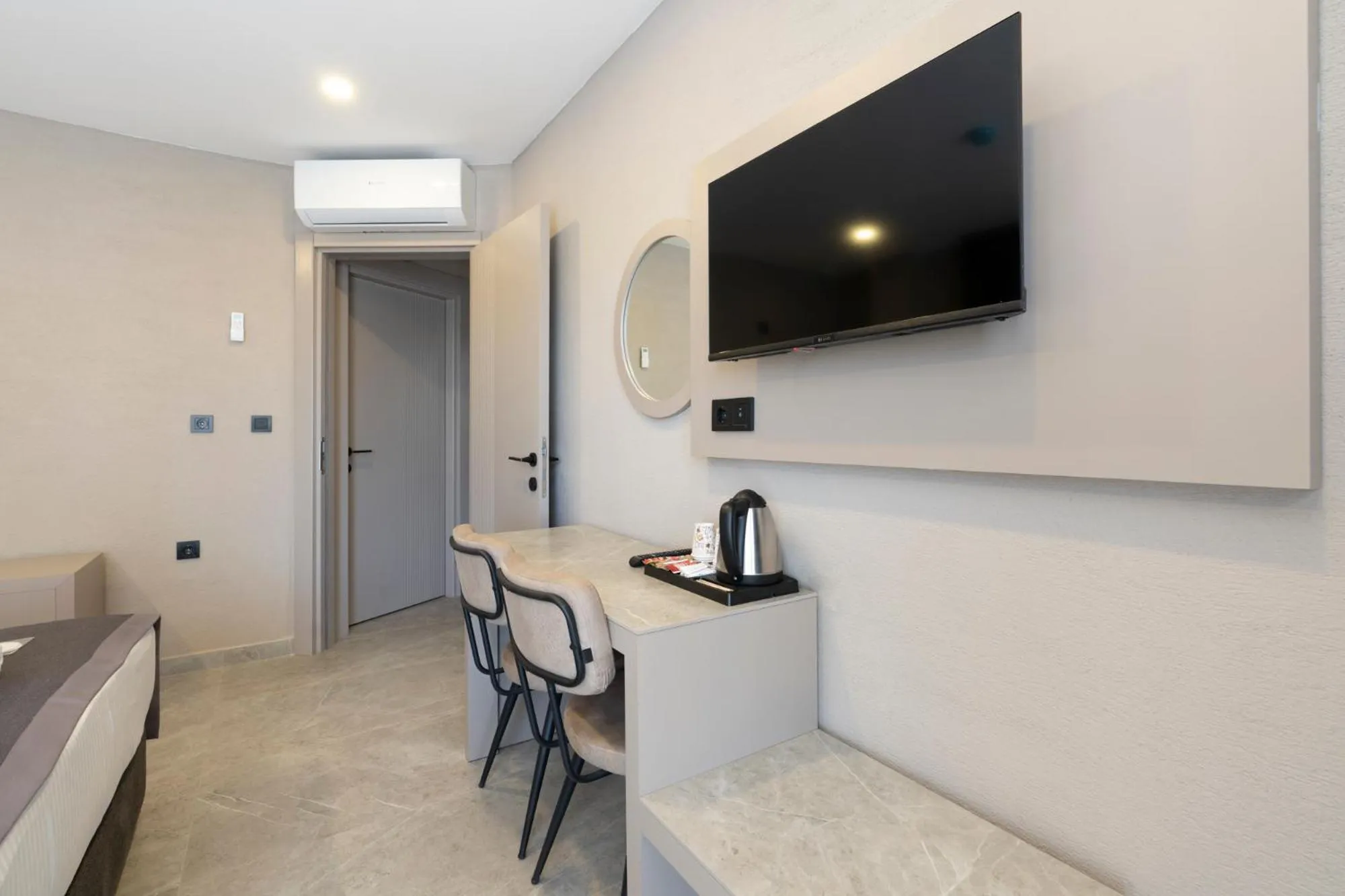 TV and multimedia in Lara Beach Homes