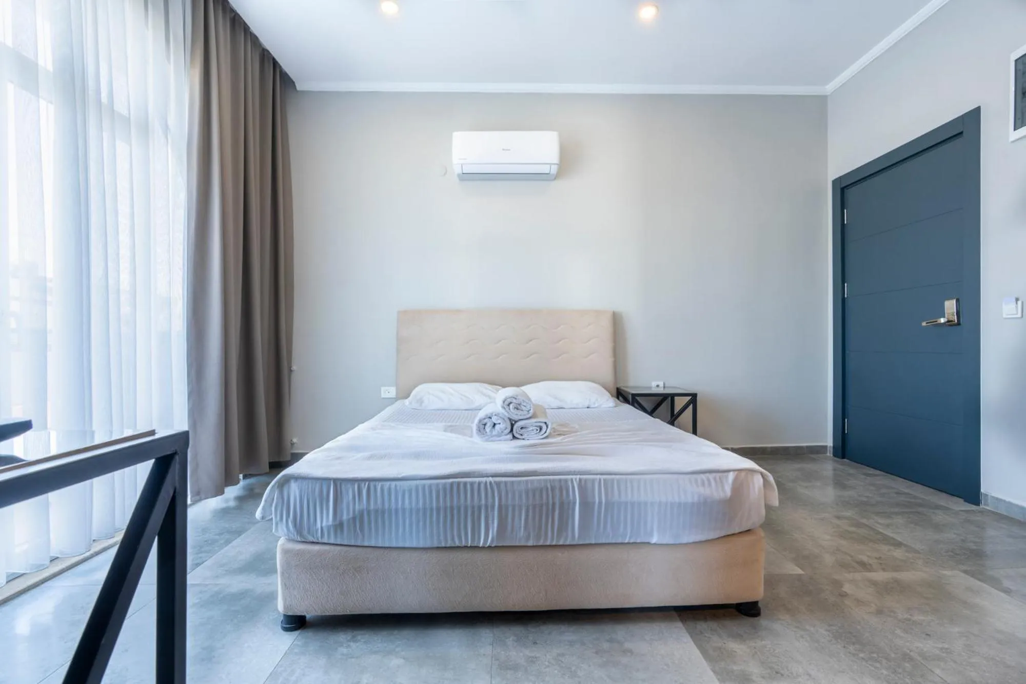 Bed in Lara Beach Homes