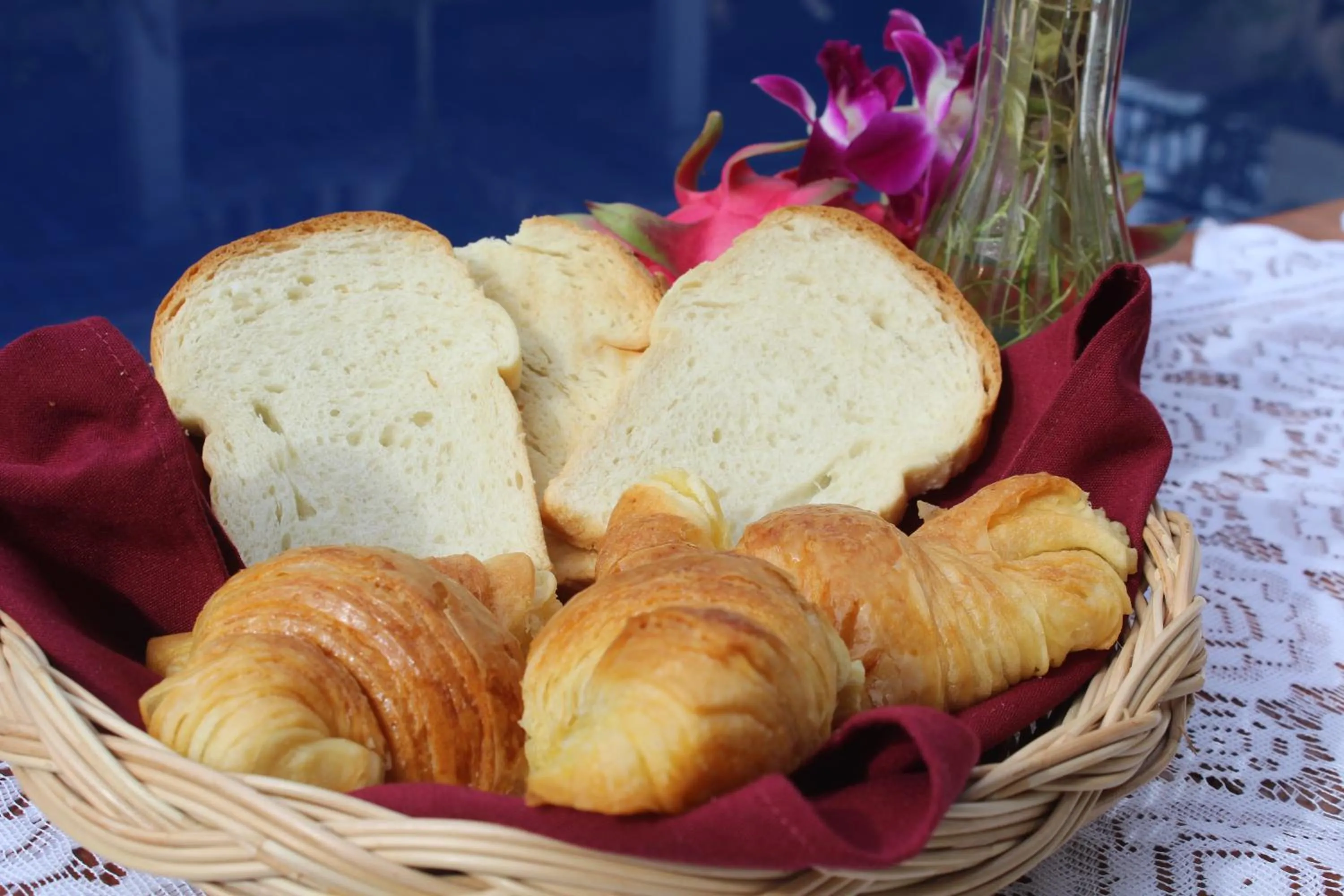 Breakfast in Moloppor Villa