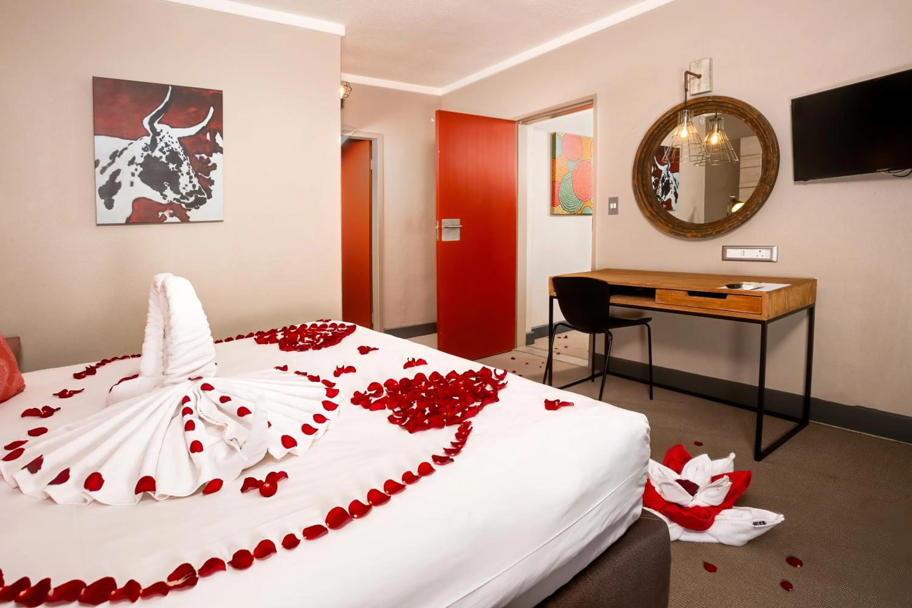 Photo of the whole room, Bed in 26° South Bush Boho Hotel