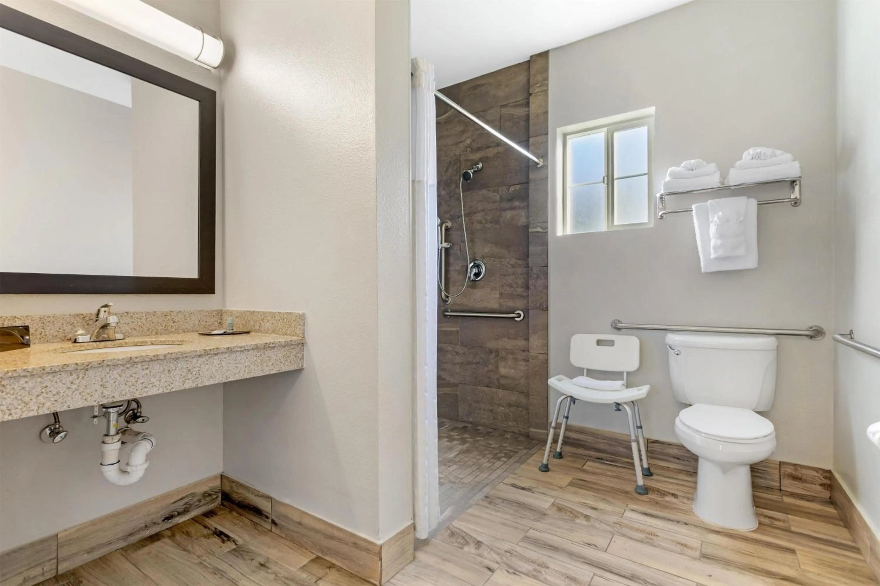 Bathroom in Best Western Kettleman City Inn & Suites