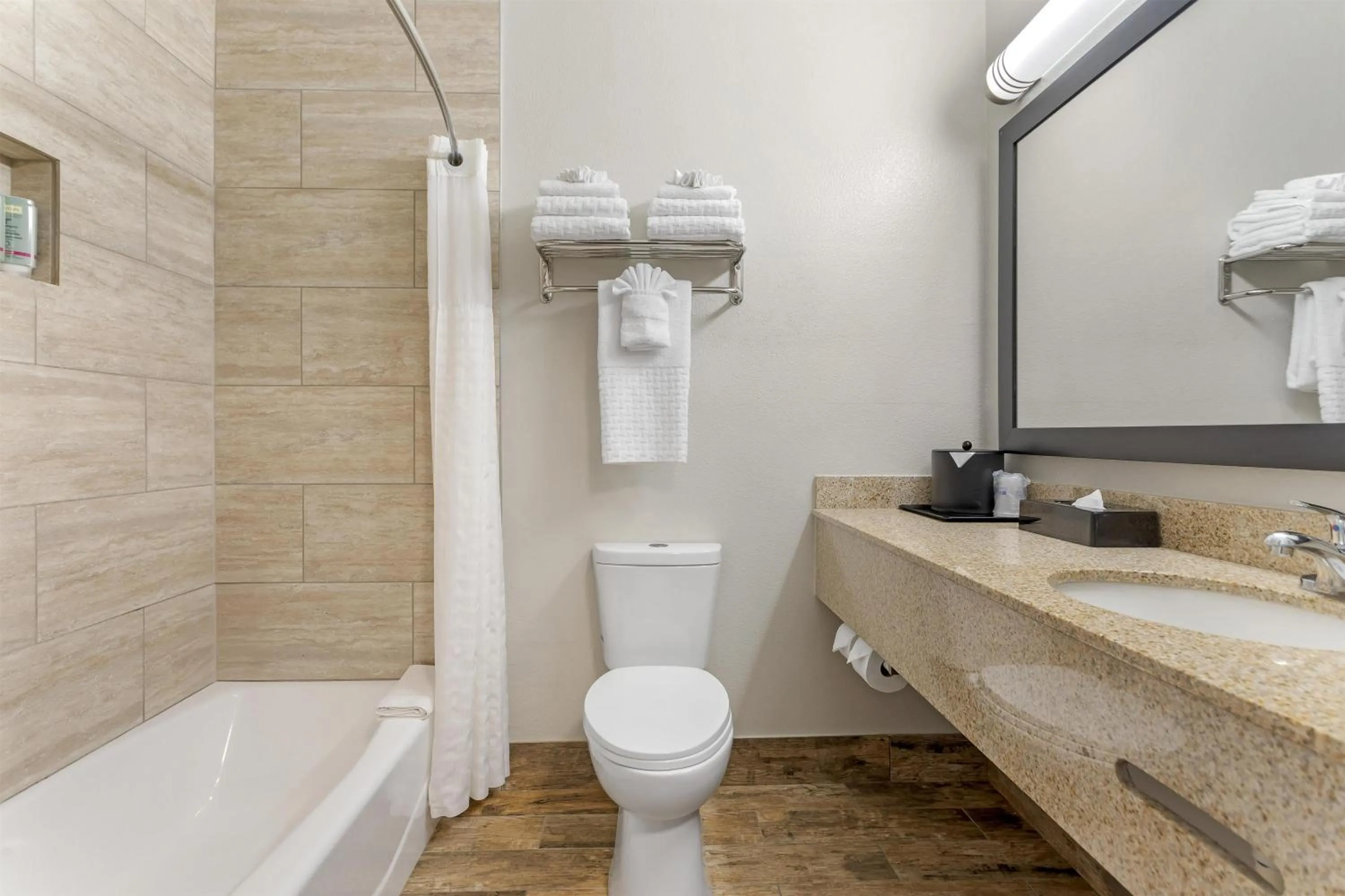 Bathroom in Best Western Kettleman City Inn & Suites