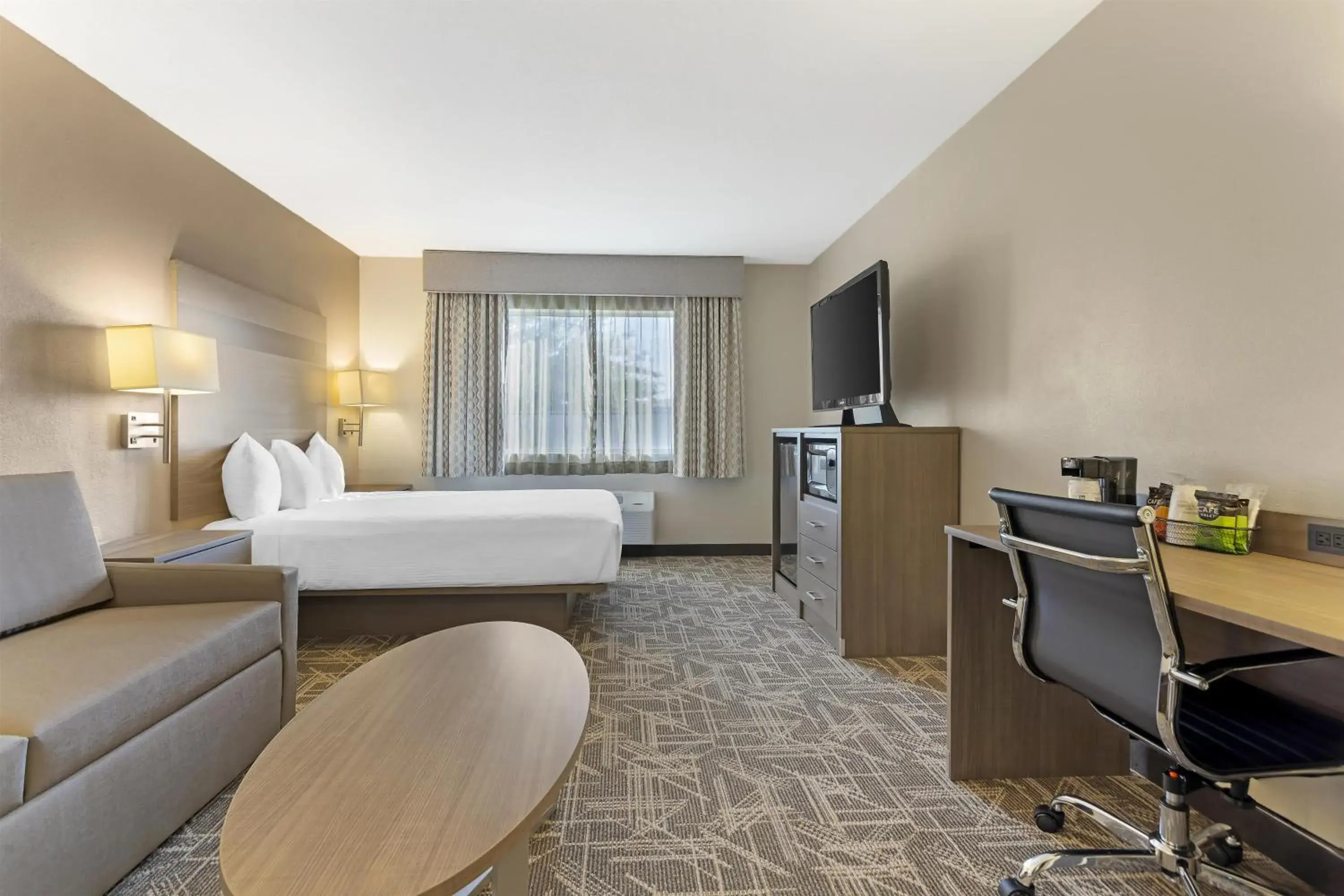 Bedroom, Bed in Best Western Kettleman City Inn & Suites Bedroom, Bed in Best Western Kettleman City Inn & Suites