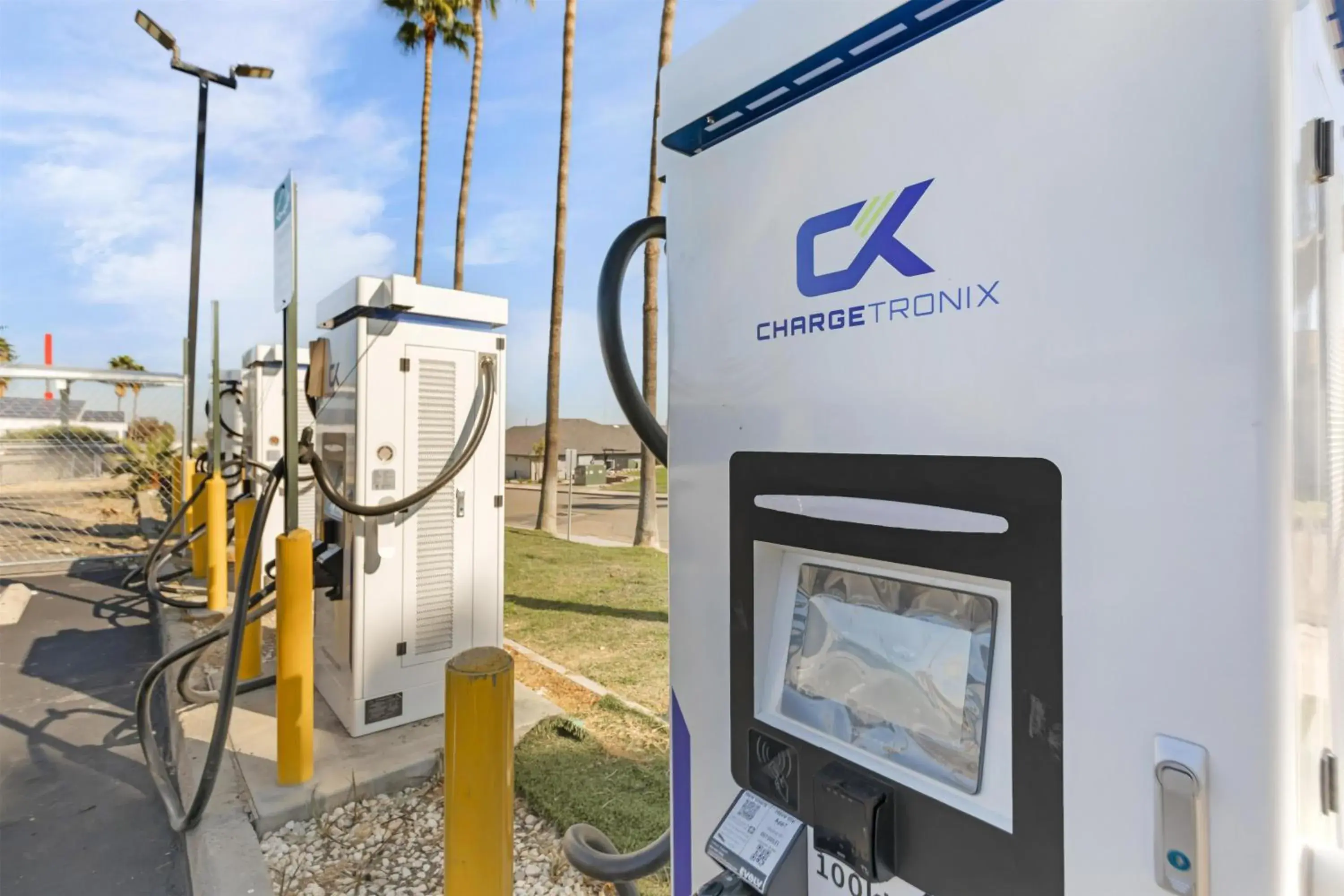 Property building in Best Western Kettleman City Inn & Suites Property building in Best Western Kettleman City Inn & Suites