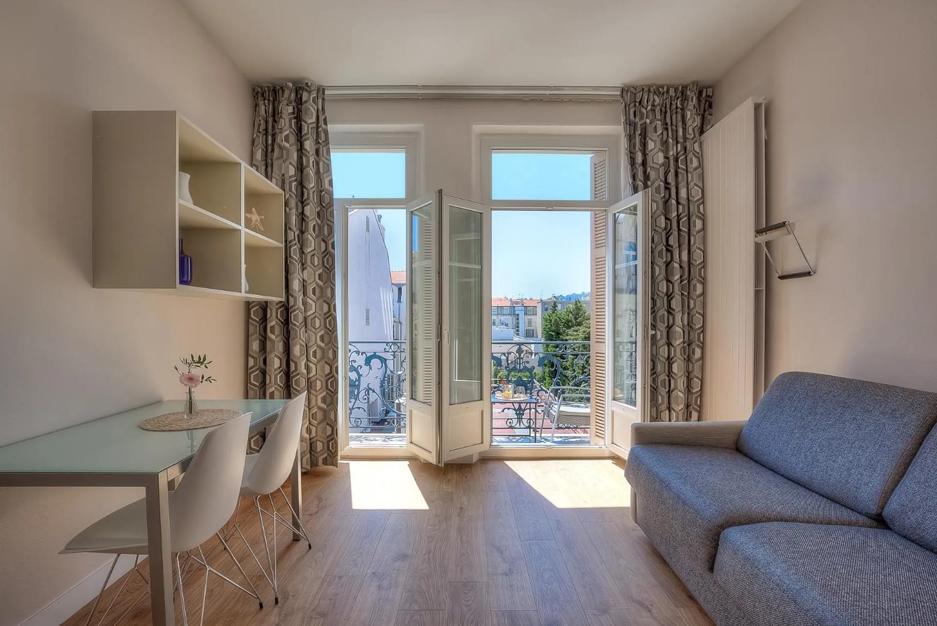 Living room in Maison Lamartine - Nice