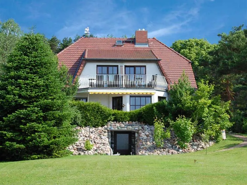 Selliner Ferienappartements mit Balkon und Seeblick
