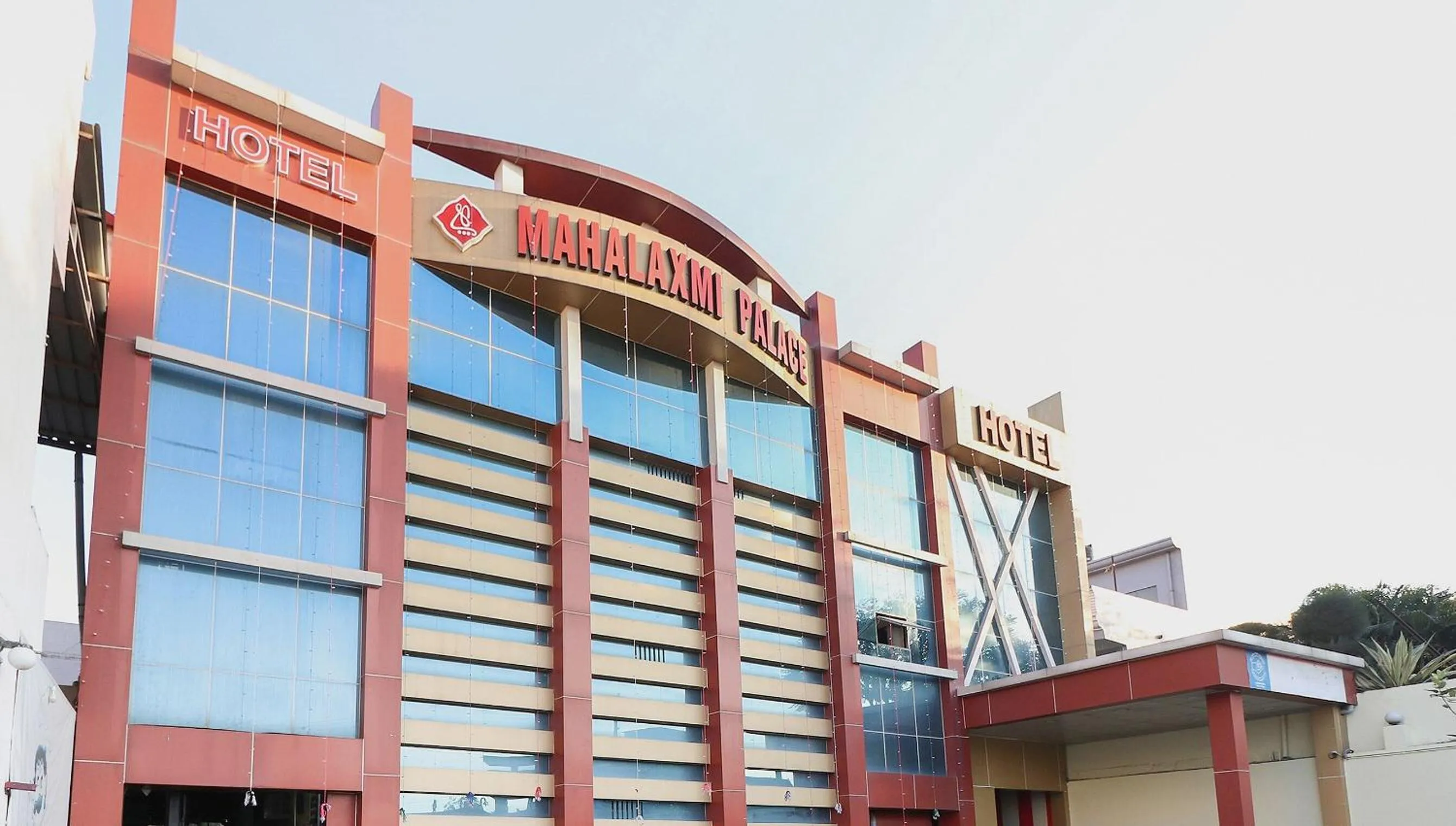 Facade/entrance in Hotel O Mahalaxmi Palace