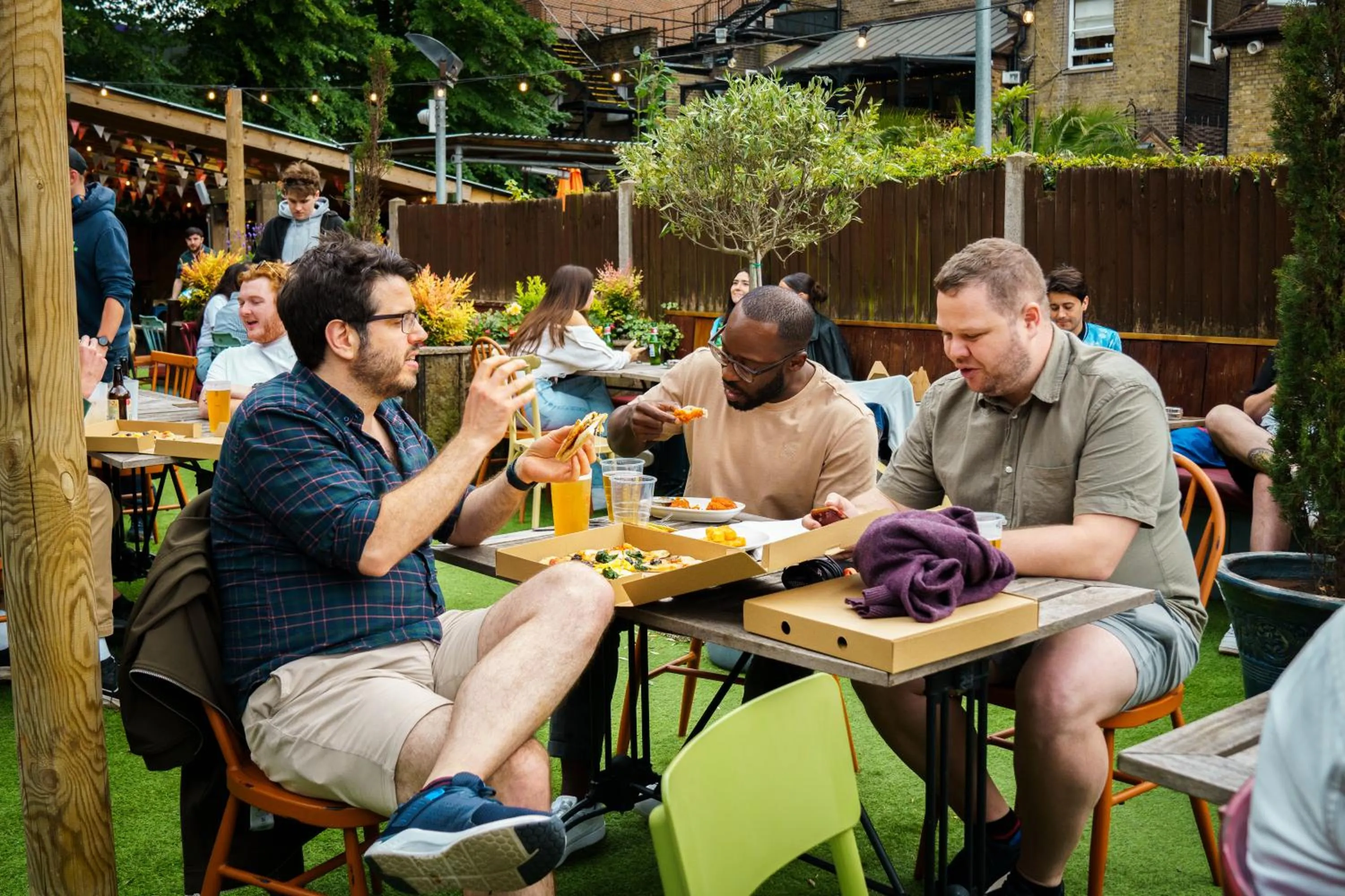 Restaurant/places to eat in The Drayton Court Hotel