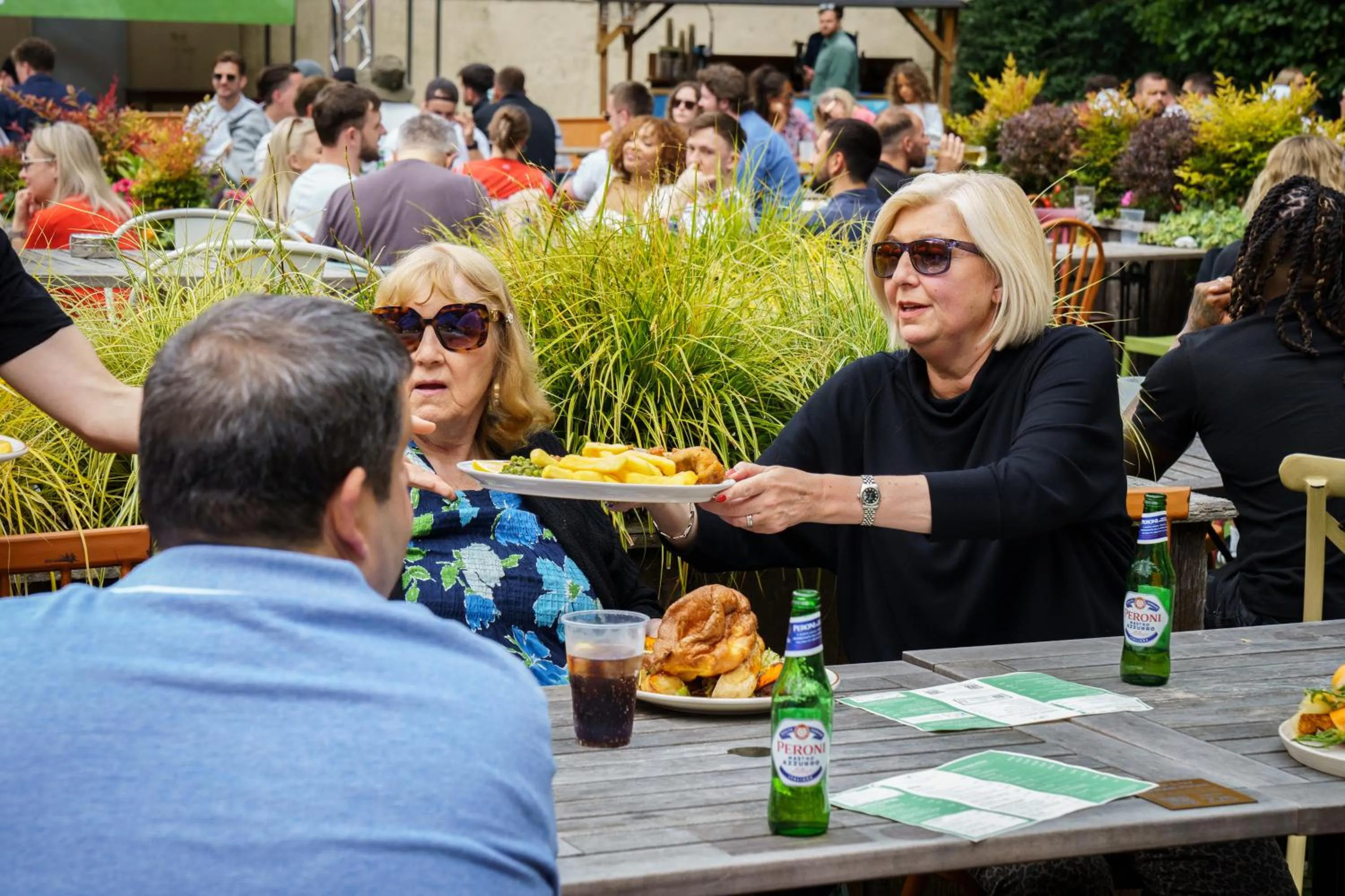 Food and drinks in The Drayton Court Hotel