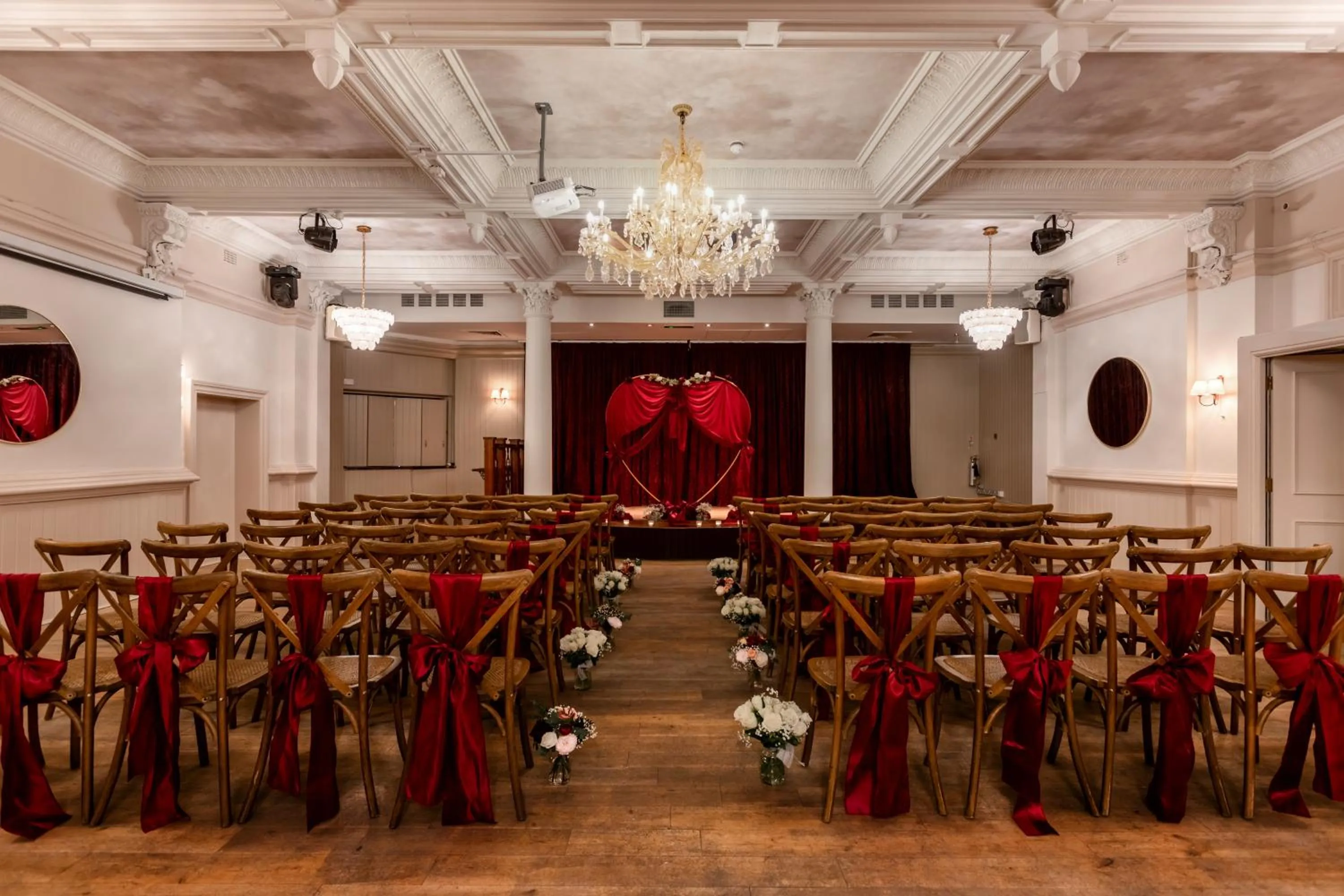 wedding in The Drayton Court Hotel