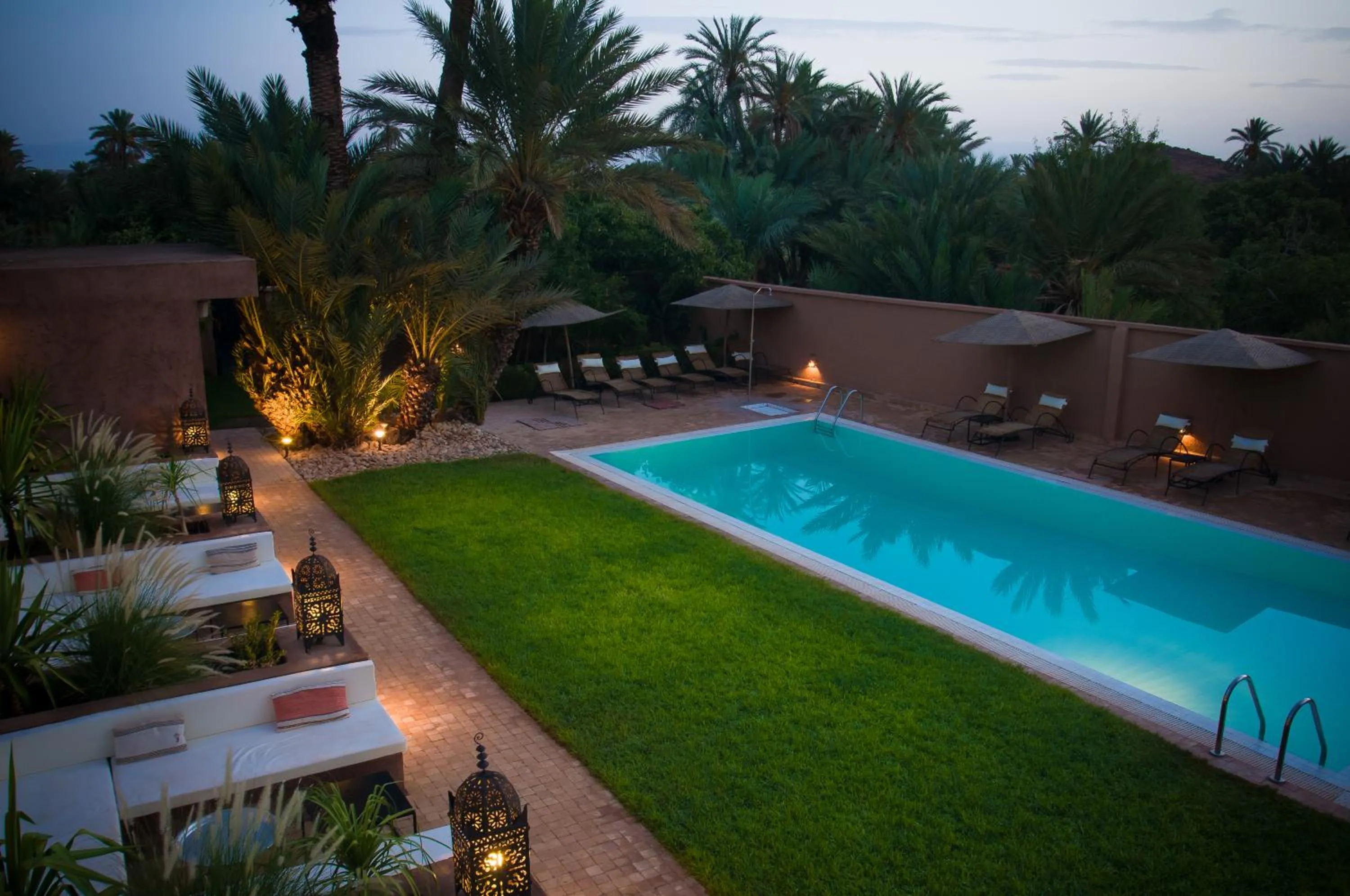 Swimming pool in Dar Chamaa