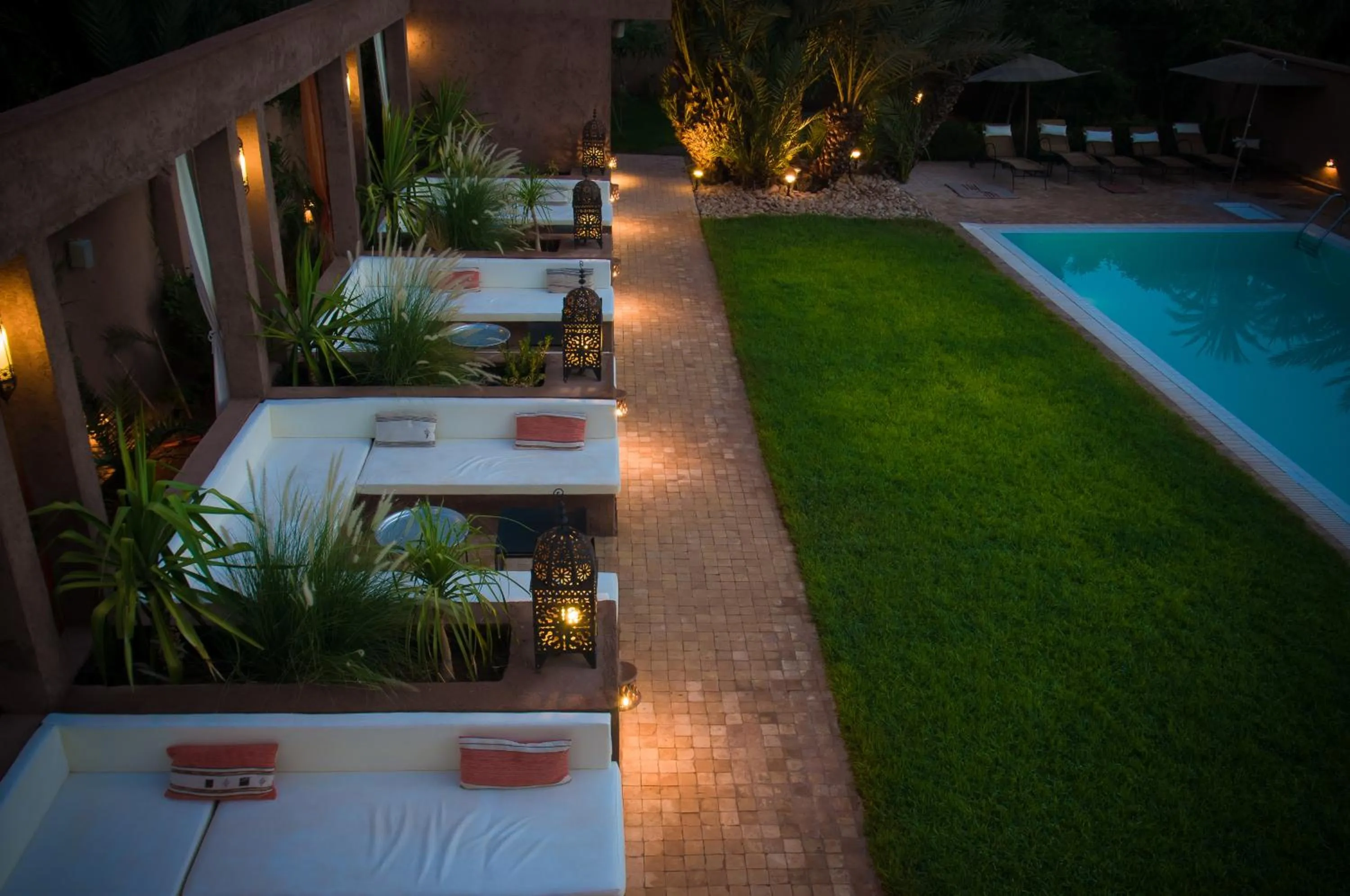 Swimming pool in Dar Chamaa