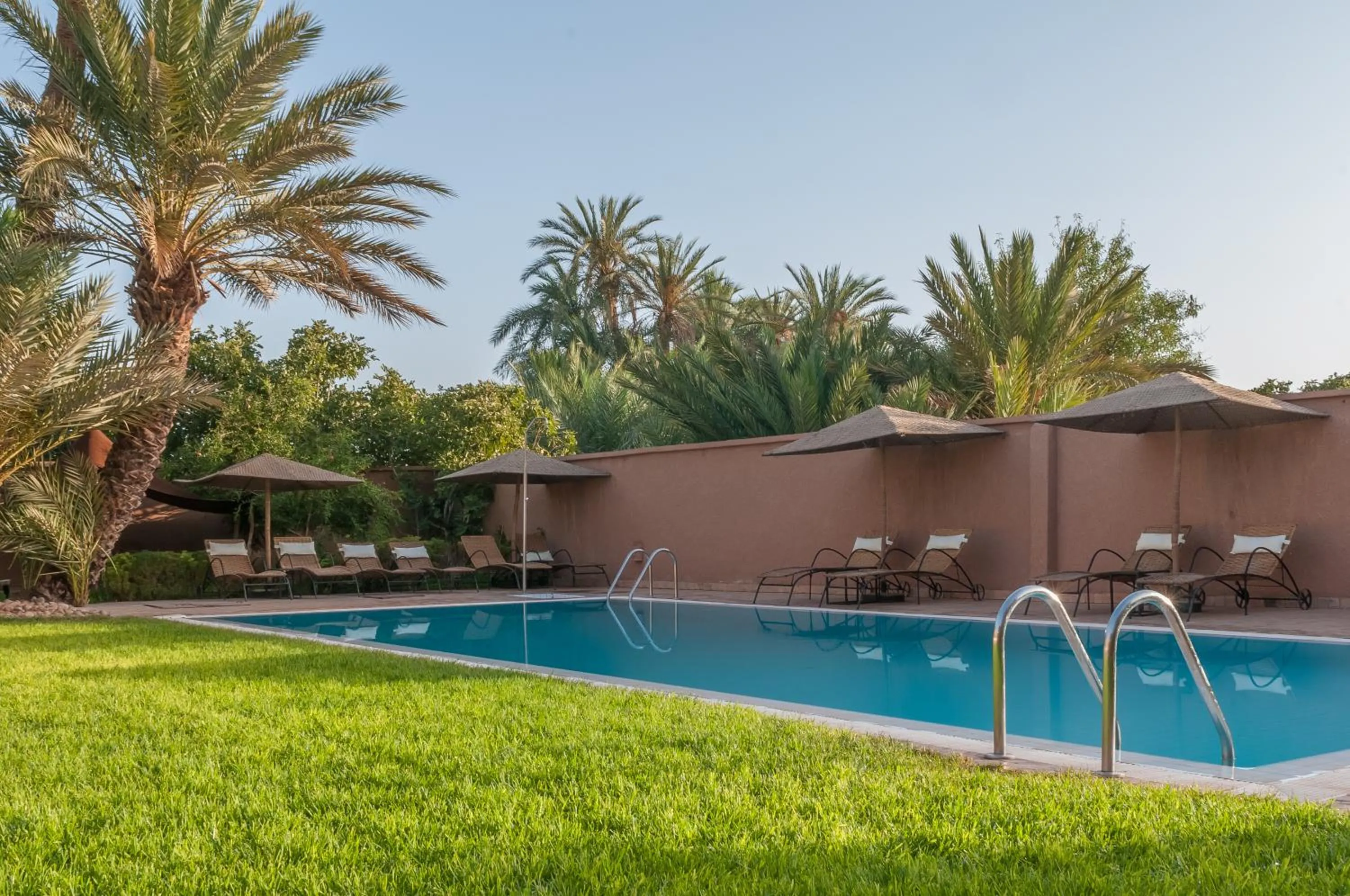 Swimming pool in Dar Chamaa