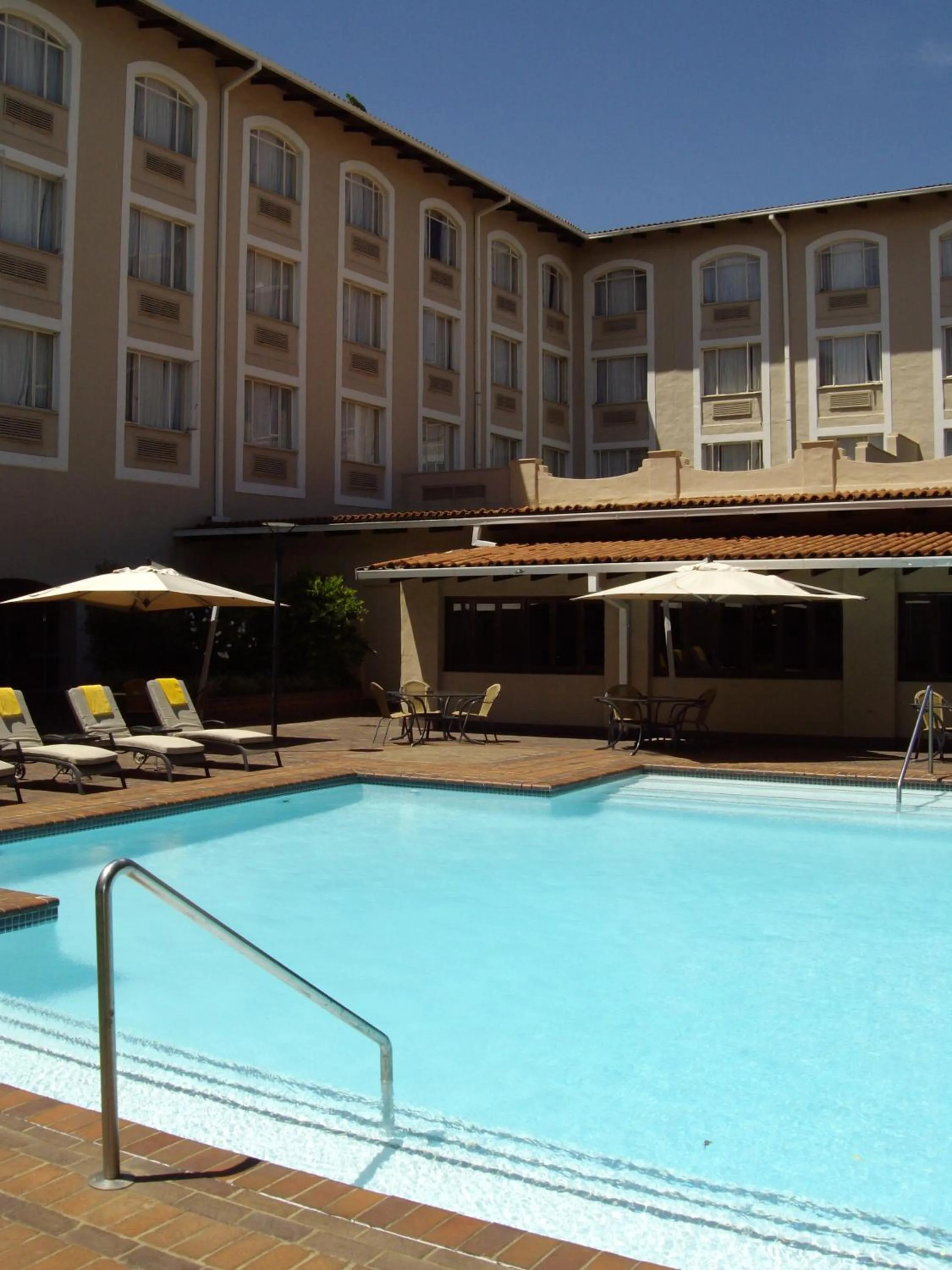 Swimming pool in Garden Court OR Tambo International Airport